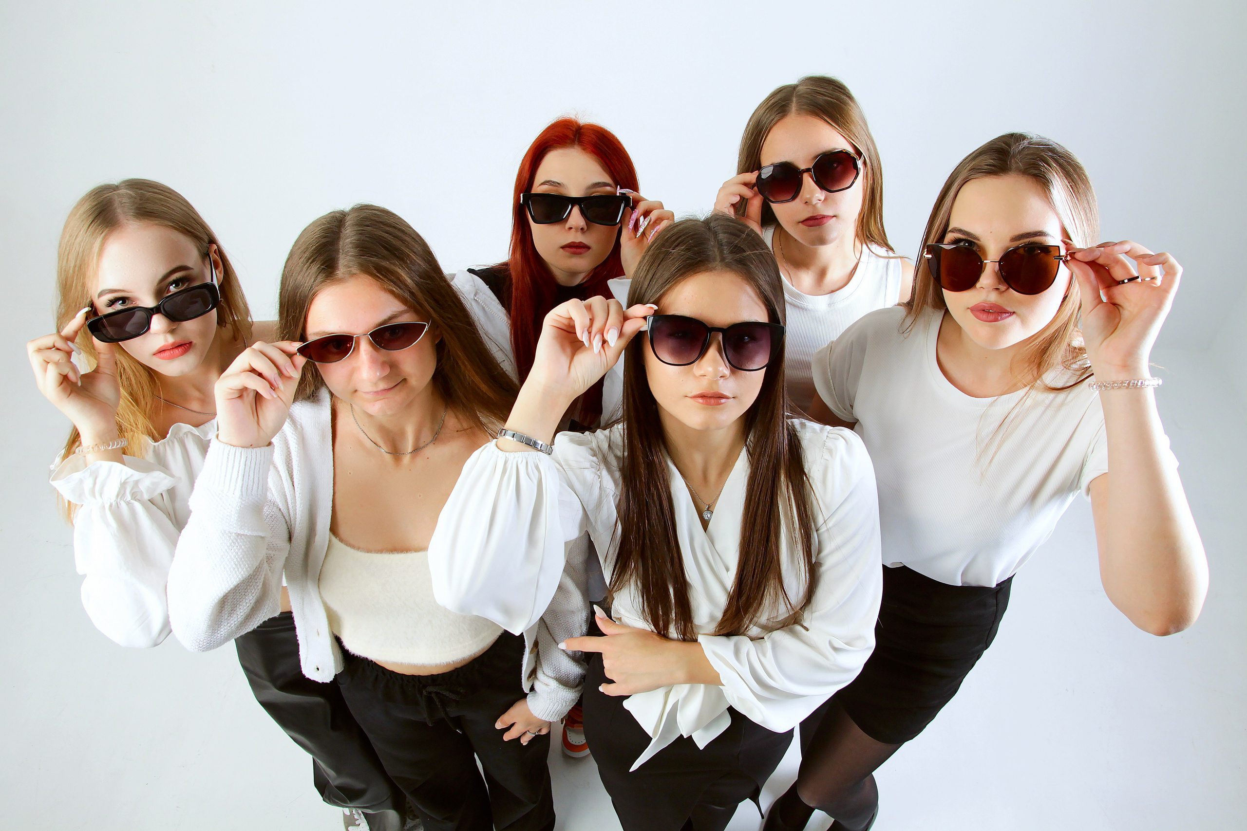 ФОТОСЕССИЯ ДЛЯ ВЫПУСКНИКОВ 35 ШКОЛЫ Г. ТАГАНРОГА. Выпускные альбомы в Таганроге и Ростовской Области