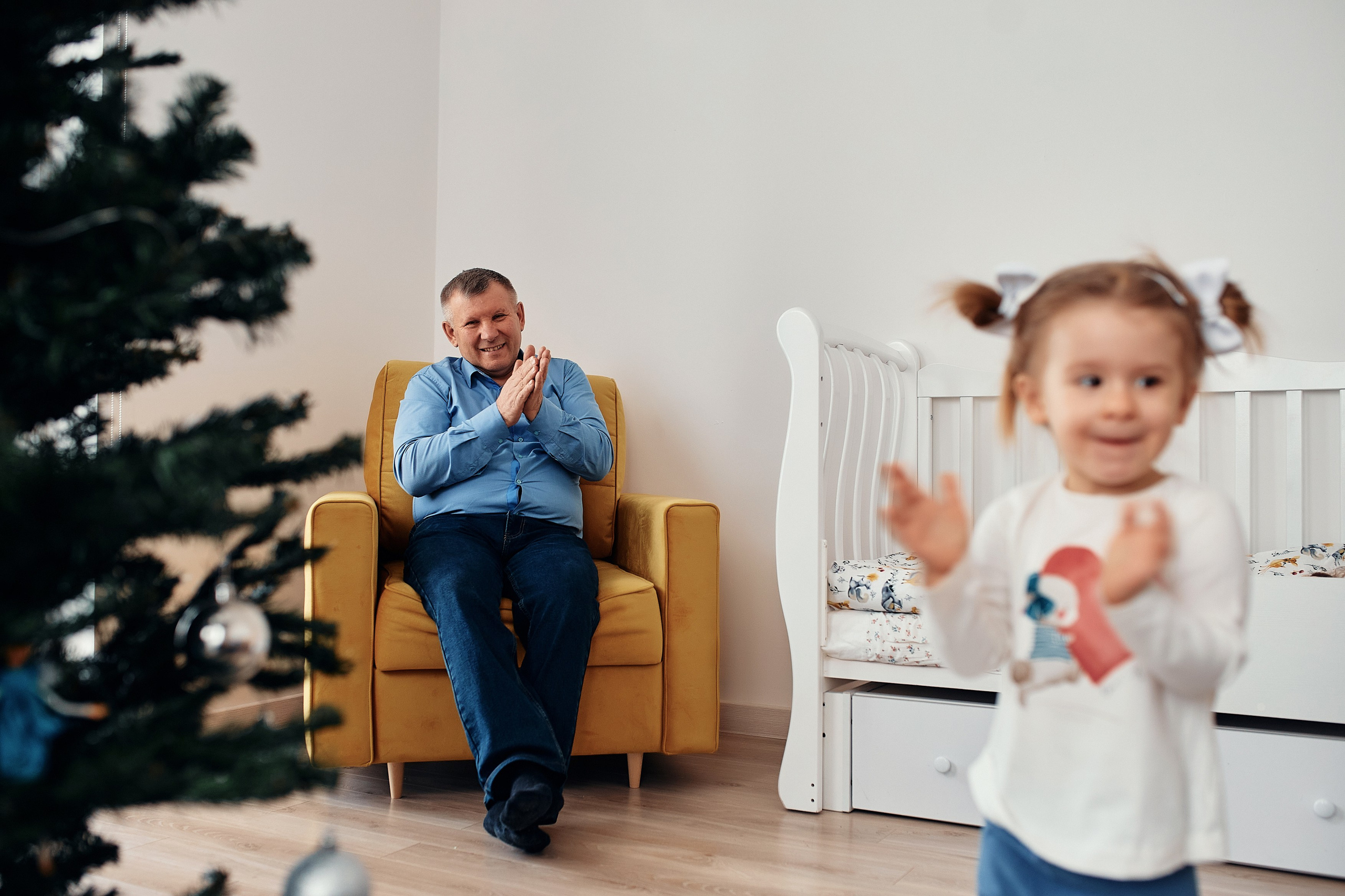 Домашняя новогодняя фотосессия. Семейный и репортажной фотограф в Красноярске и Москве Виктор Бабинцев