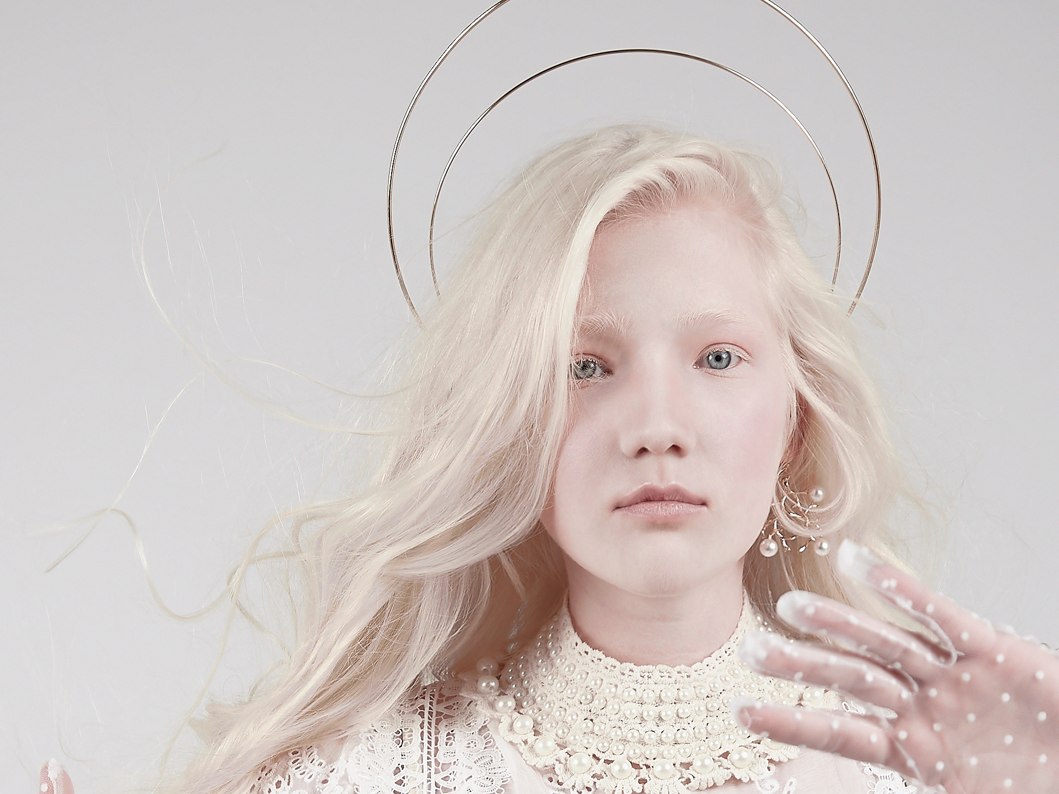 White. Maria Poleshchuk, commercial photographer in Sydney