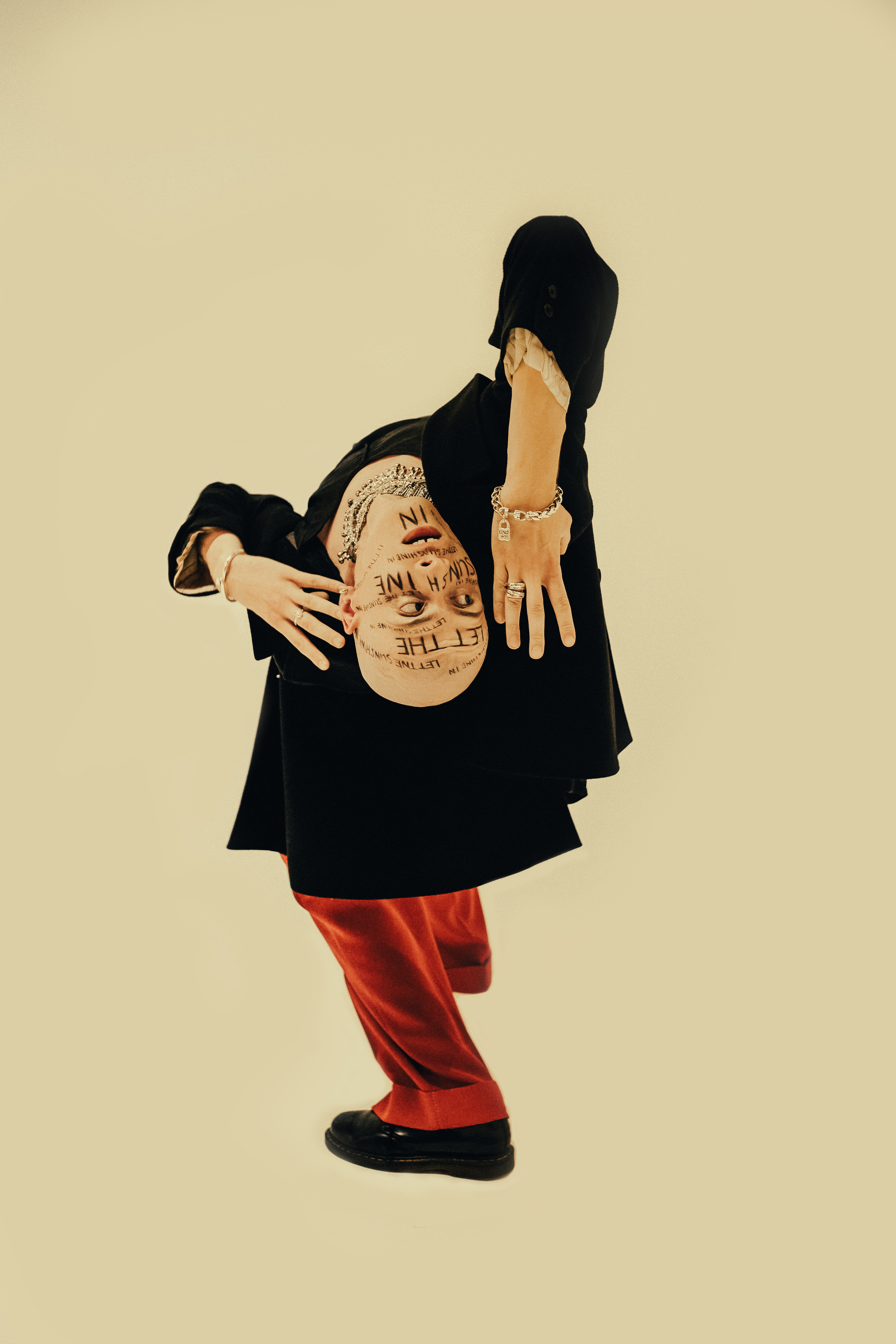 Let the sun shine. Maria Poleshchuk, commercial photographer in Sydney