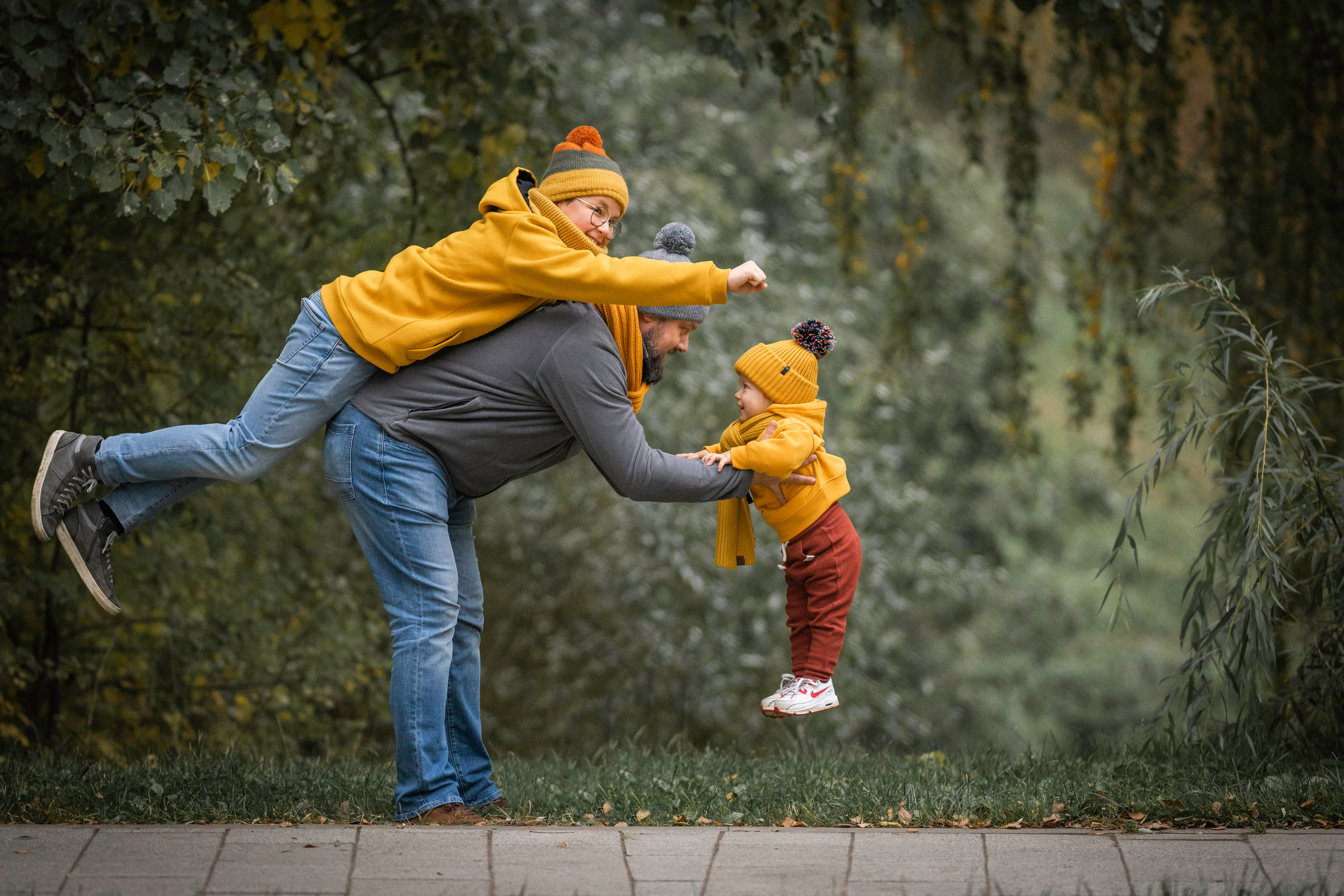 Семейная фотопрогулка в Митинском парке. Семейный фотограф Ефремова Виктория