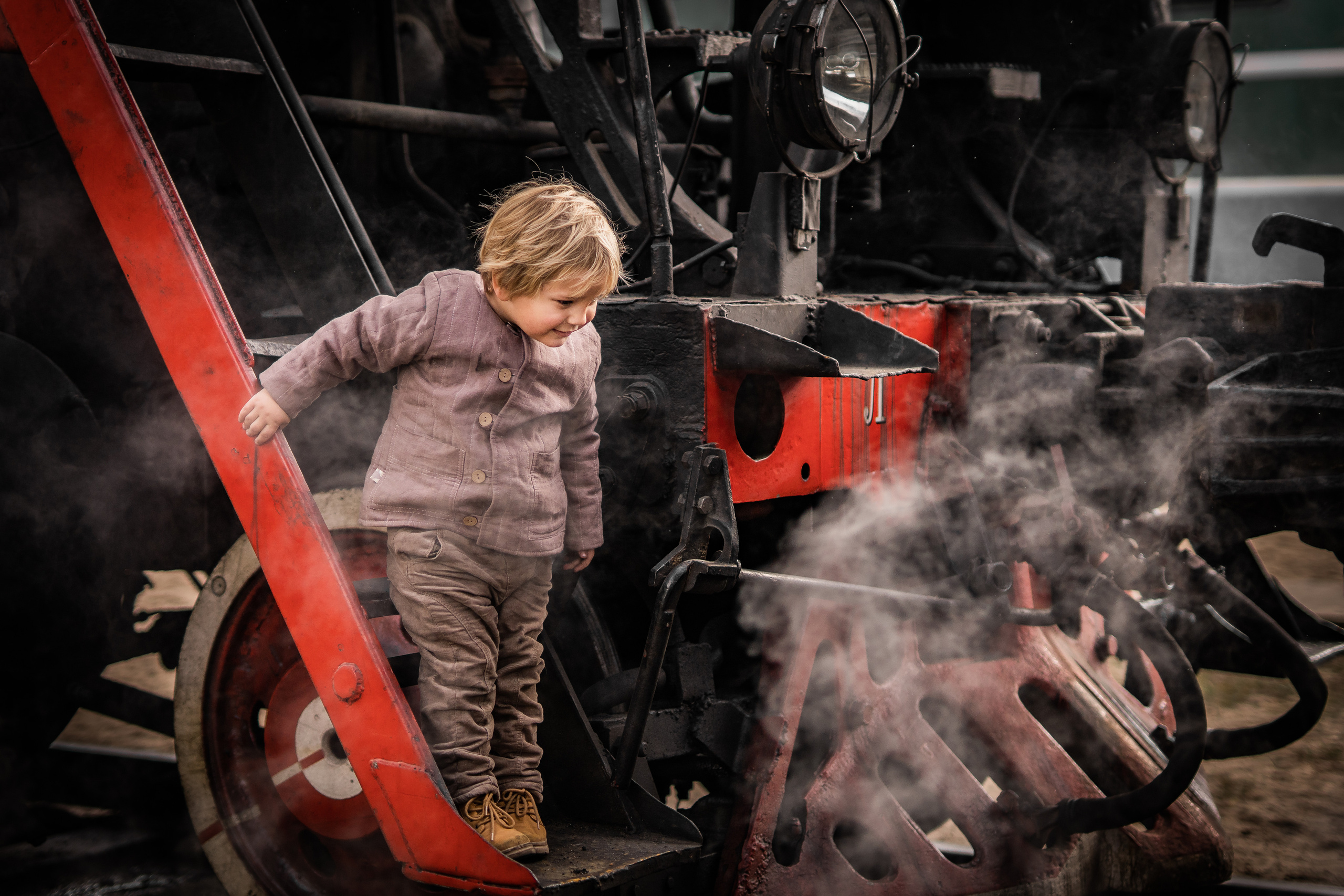 Паровозы, дети, осень. Семейный фотограф Ефремова Виктория