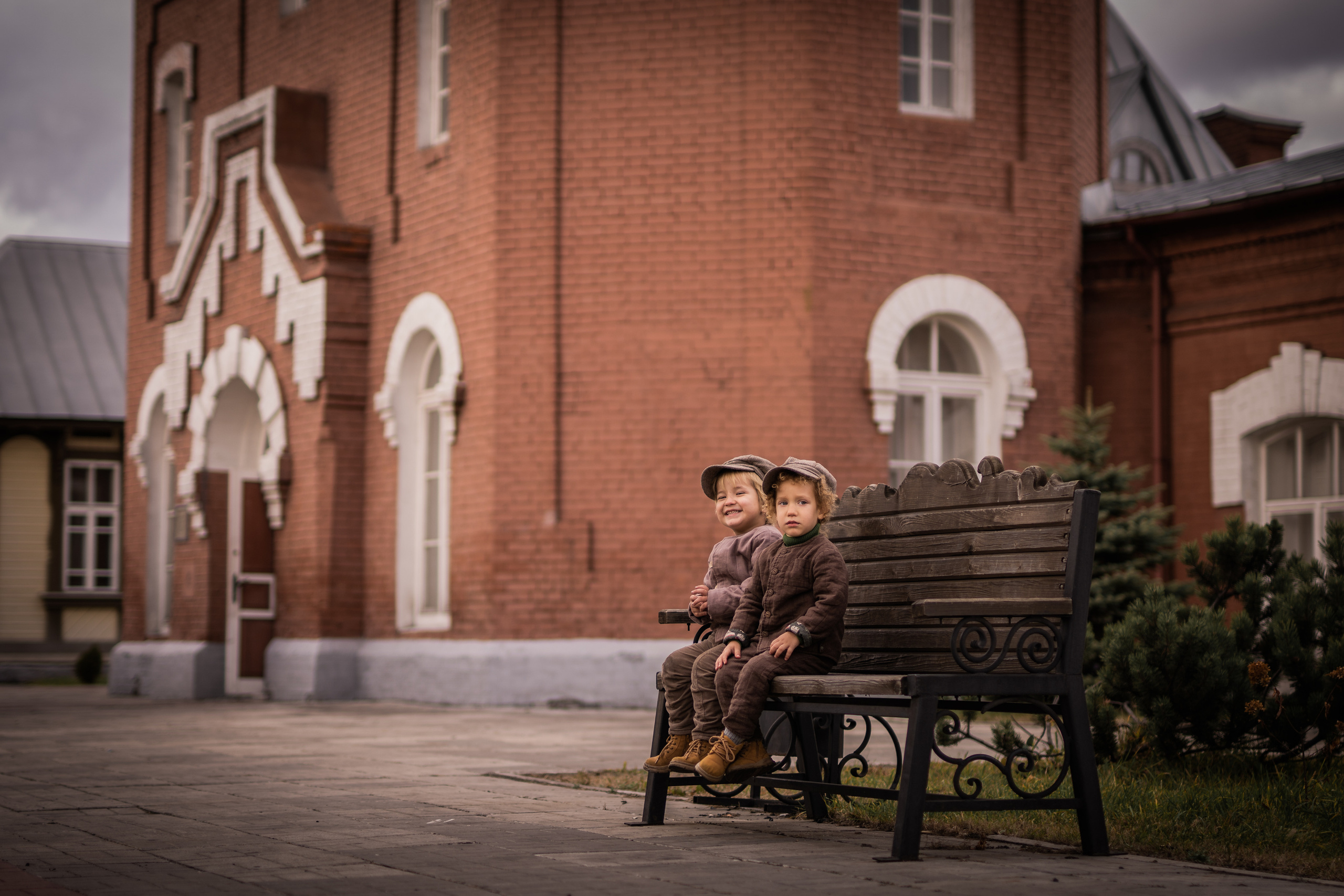 Паровозы, дети, осень. Семейный фотограф Ефремова Виктория