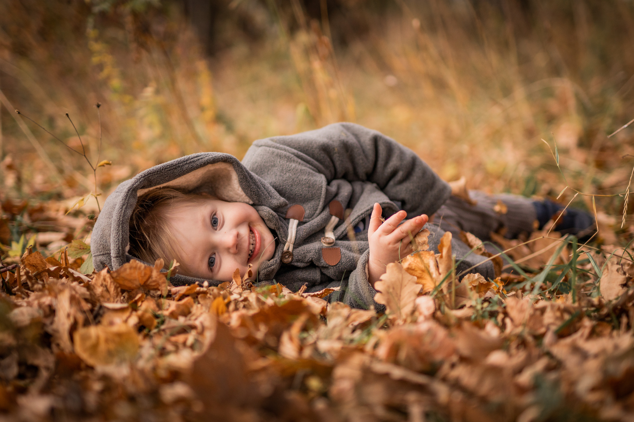 Прогулка с бабушкой и дедушкой. Семейный фотограф Ефремова Виктория