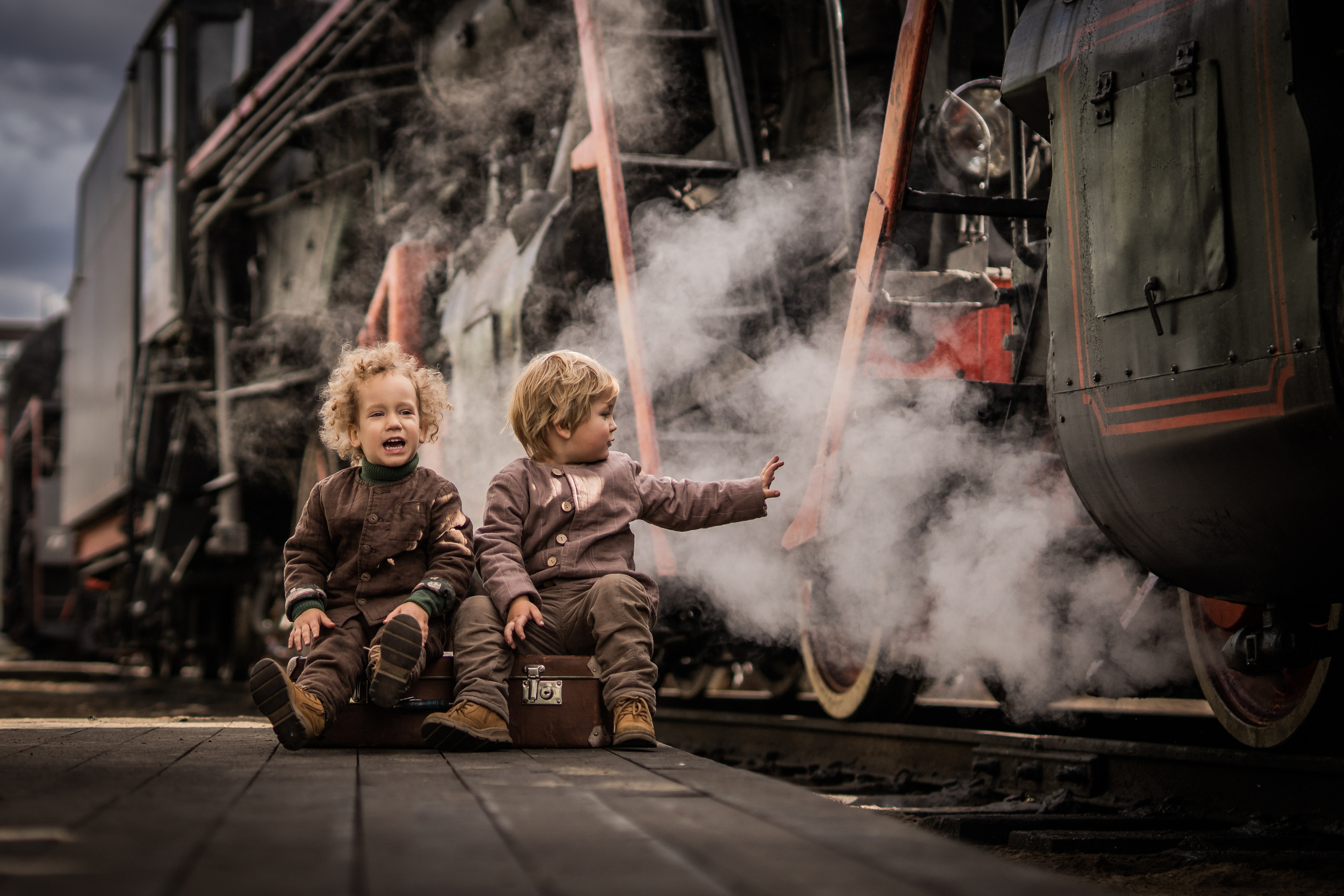 Паровозы, дети, осень. Семейный фотограф Ефремова Виктория