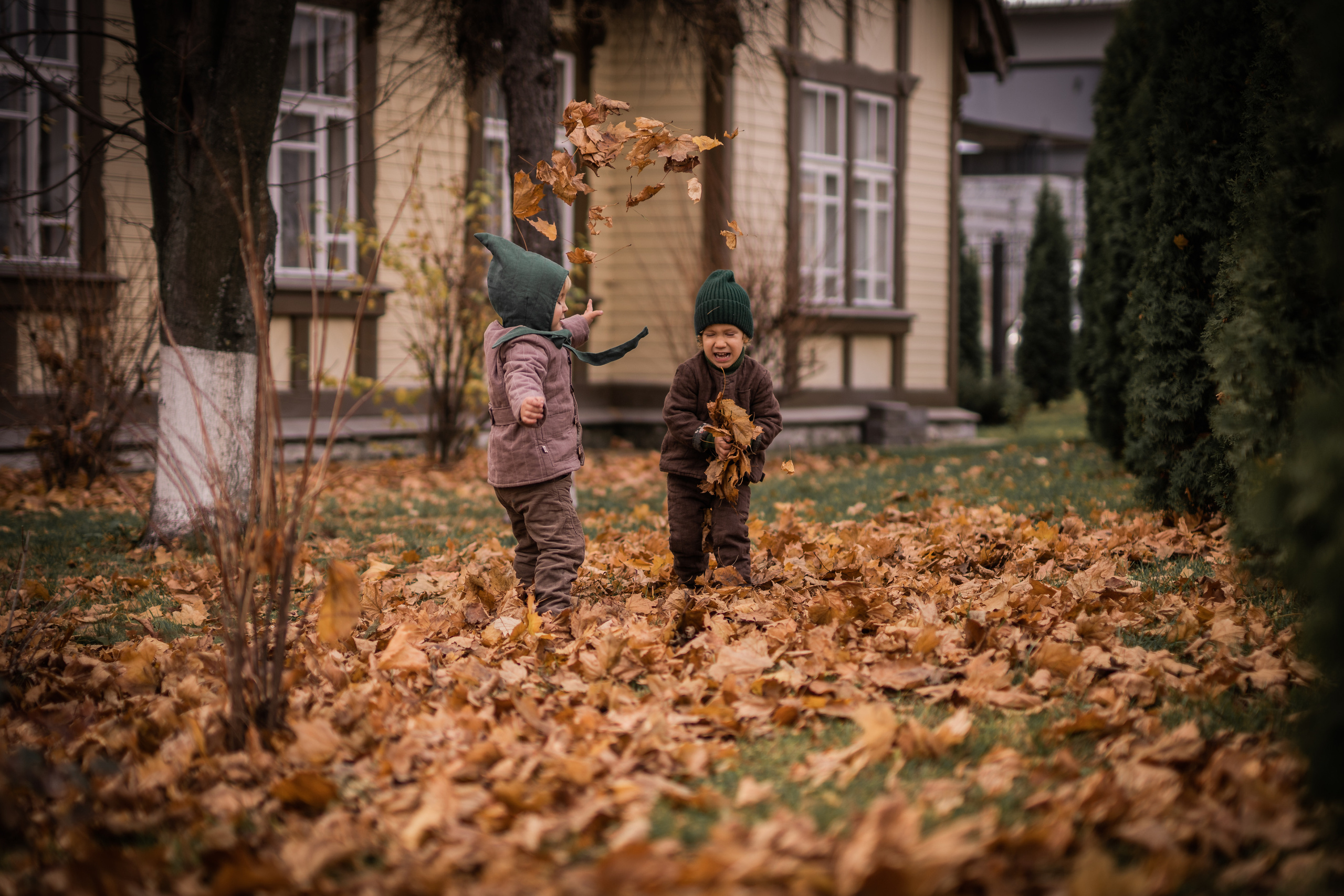Паровозы, дети, осень. Семейный фотограф Ефремова Виктория
