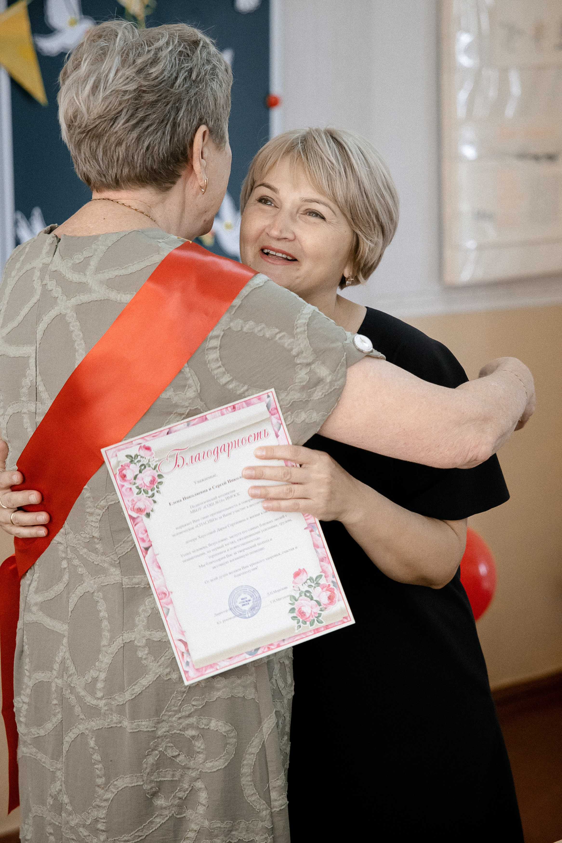 Последний звонок — линейка. Свадебный фотограф Роман Еремеев
