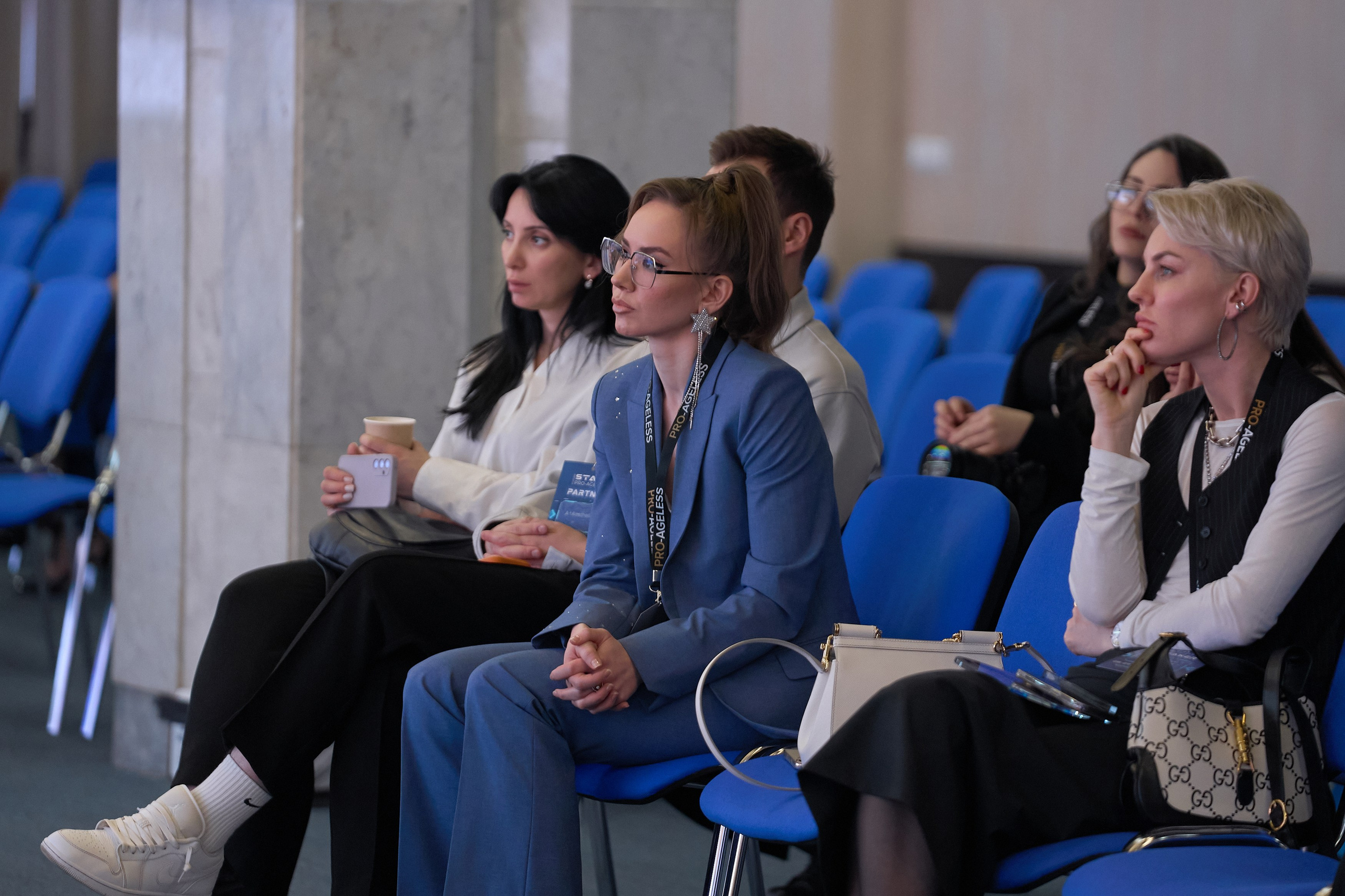 СЛУШАТЕЛИ. PRO-AGELESS