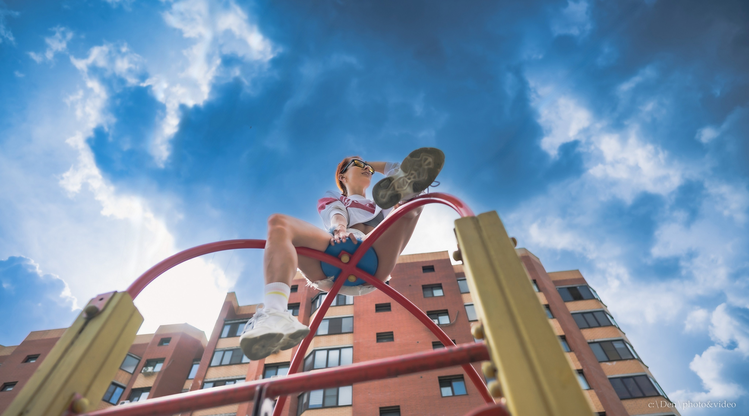 Инди фотограф и видеограф в Курске Денис Смирнов