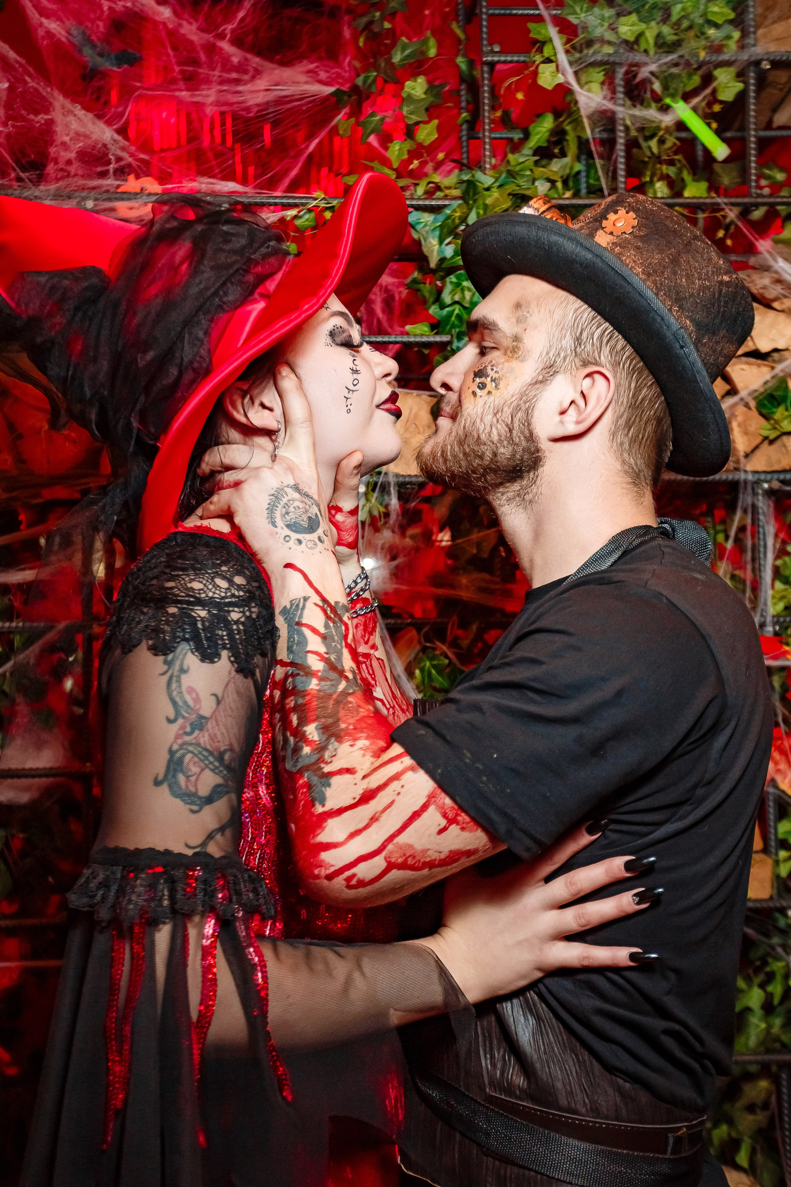 Пьяный плющ «Halloween"_Симферополь_2.11.2024. Аминов Руслан | Фотограф