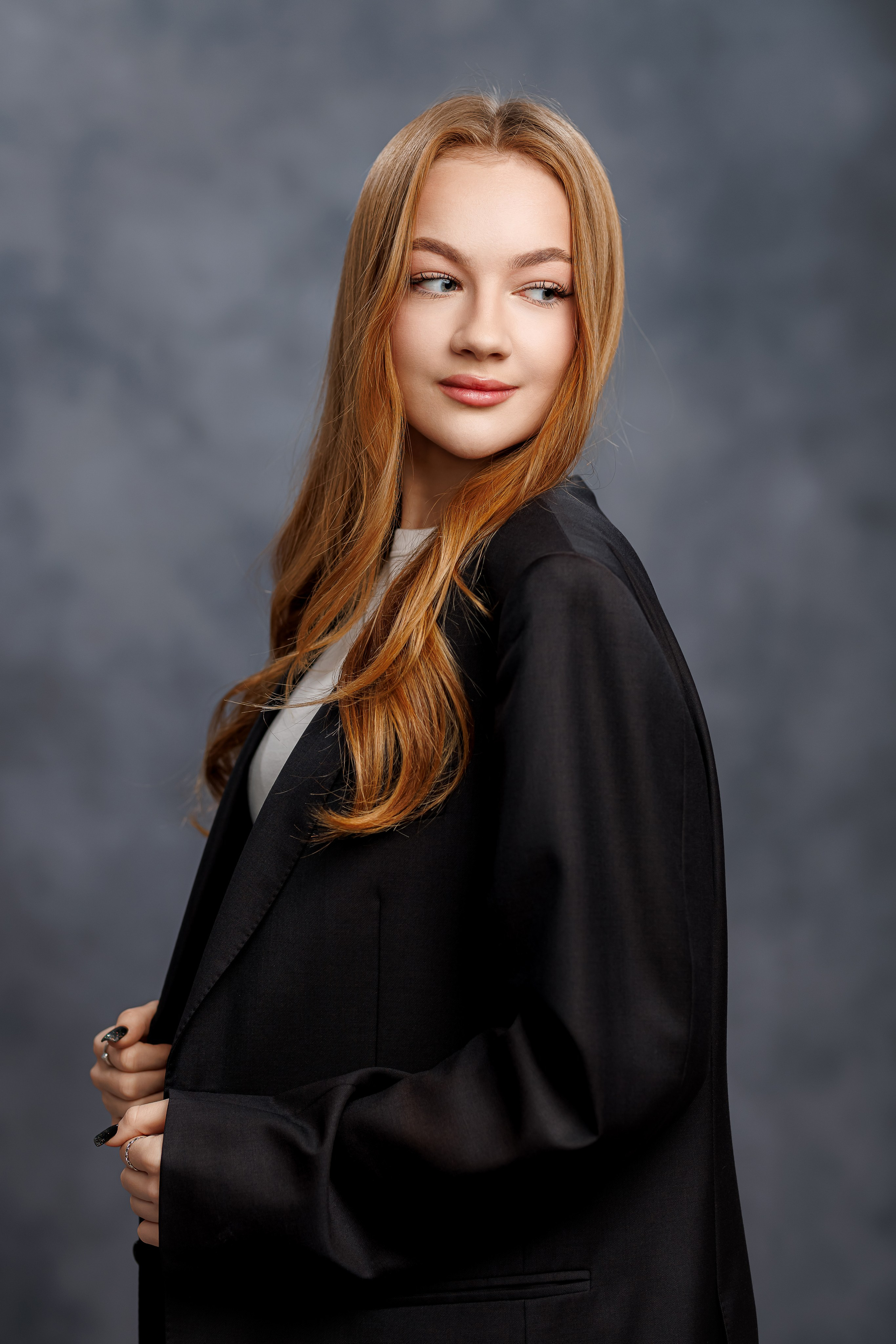 Портреты на однотонном фоне. Семейный и детский фотограф Комина Елена, Власиха, Одинцово