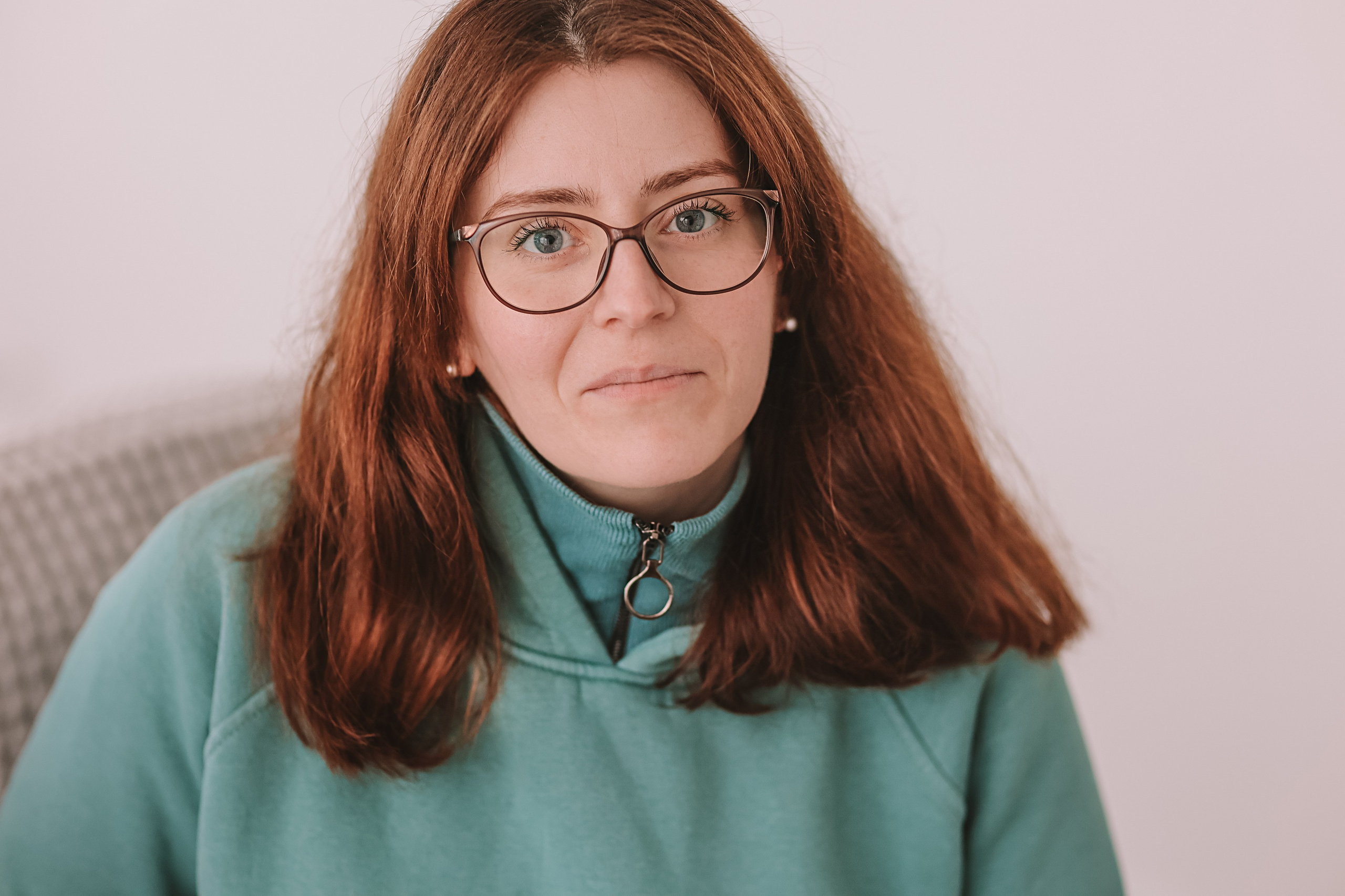 Семейная в домике (репортаж). Семейный фотограф Тюмень, фотограф на роды Салмина Мария