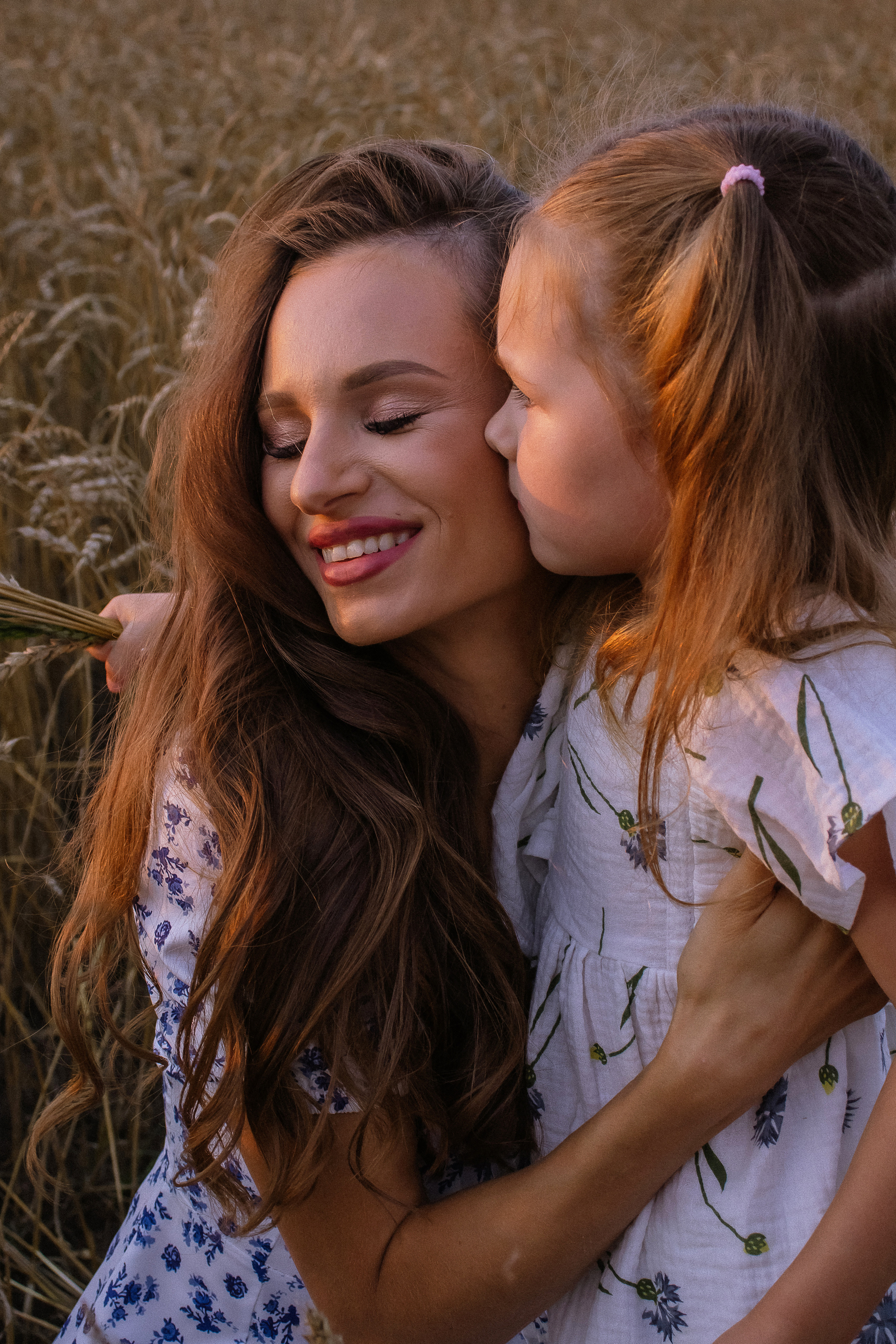 Семейная в пшеничном поле: Анастасия, Дмитрий и Алисия. Фотограф Екатеринубрг/Верхняя Пышма