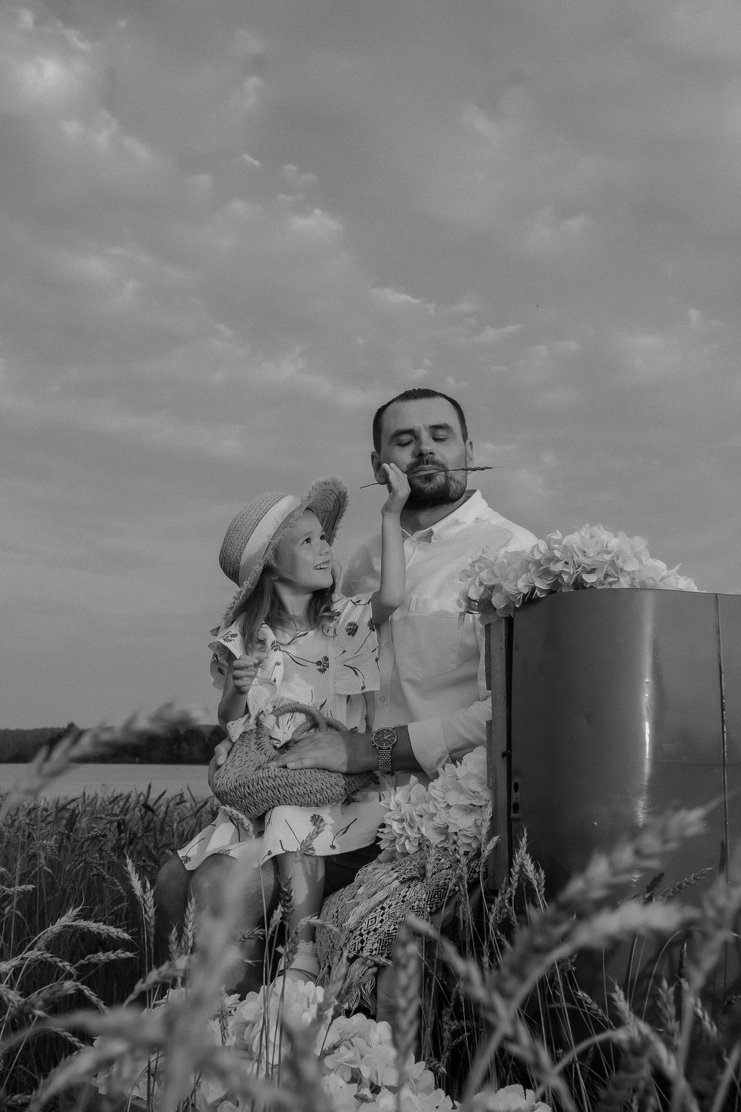 Семейная в пшеничном поле: Анастасия, Дмитрий и Алисия. Фотограф Екатеринубрг/Верхняя Пышма