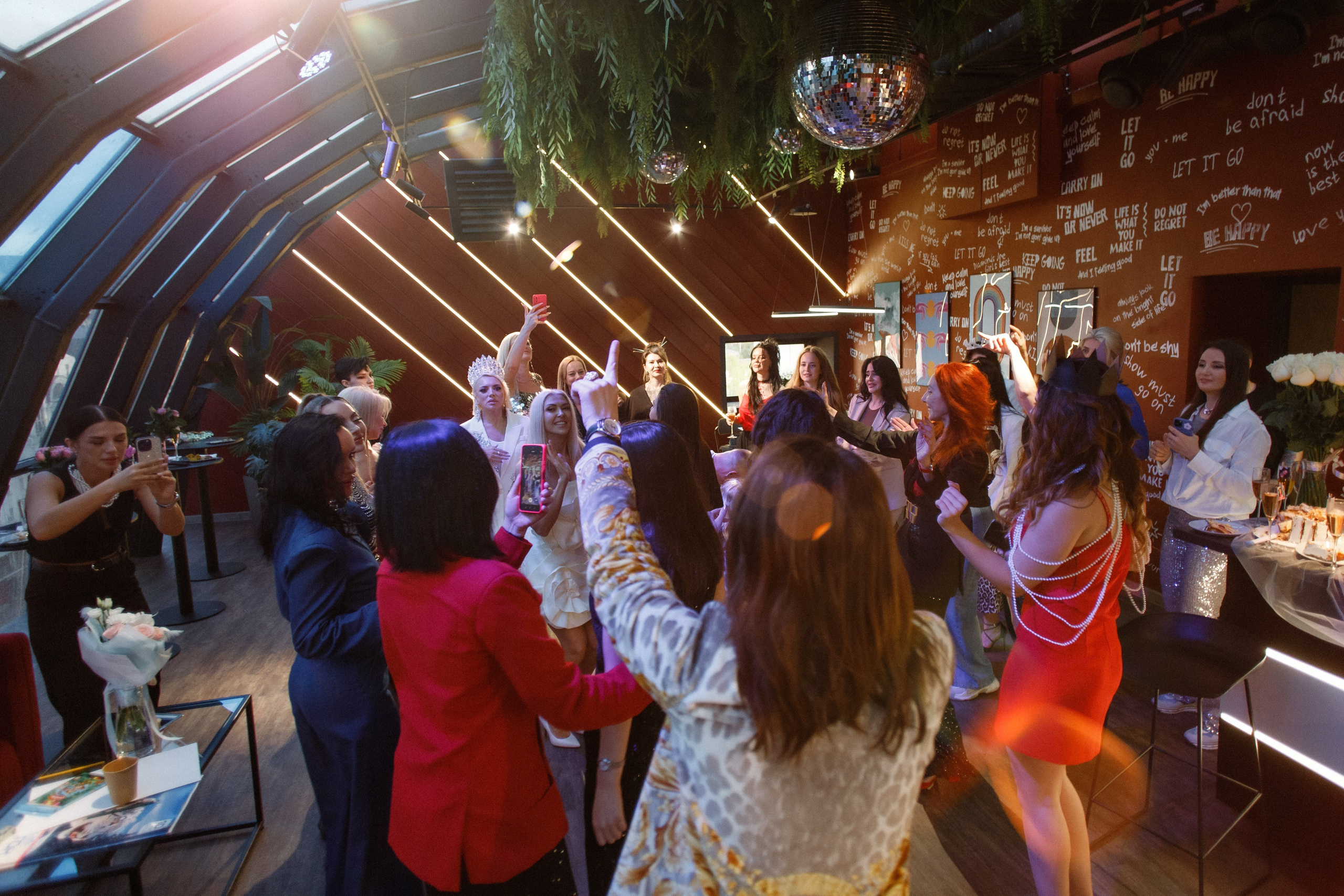 QUEEN KHV [12 ЛЕТ]. СВОИ. ФОТООТЧЕТЫ-СОБЫТИЯ-МЕСТА