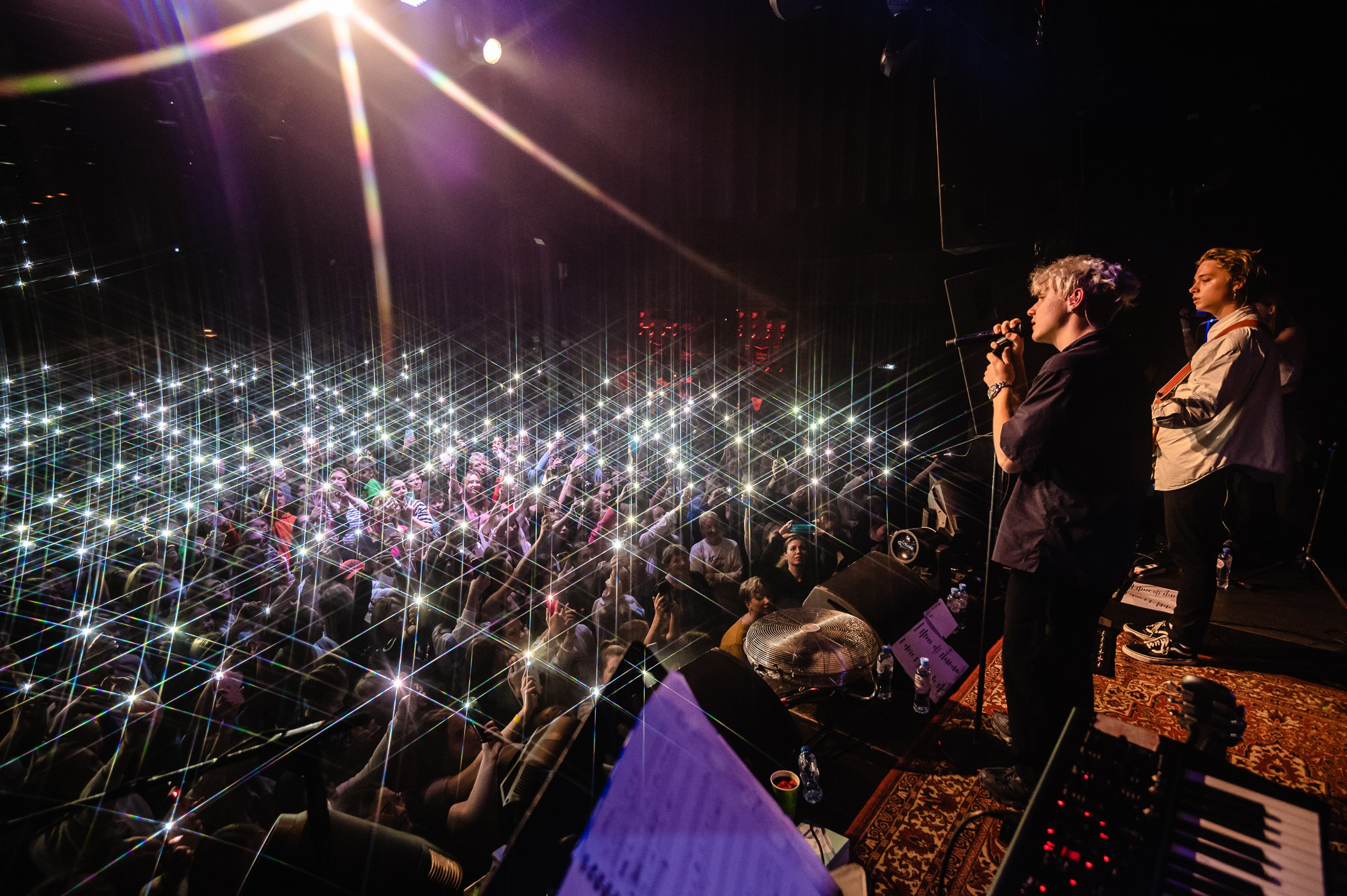 Ваня Дмитриенко Екатеринбург Концерт Фабрика. Репортажный и концертный фотограф Алексей Патентный в Екатеринбурге