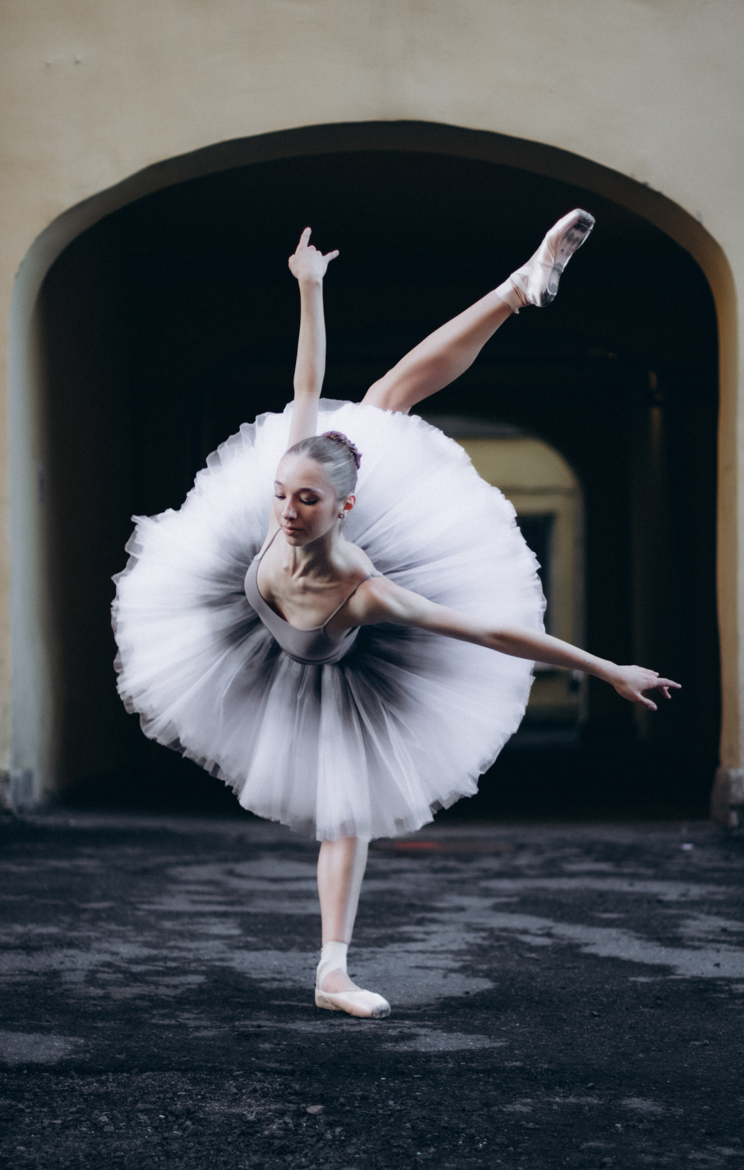 P O L I N A. Портретный и уличный фотограф в Санкт-Петербурге Сергей Кутьин