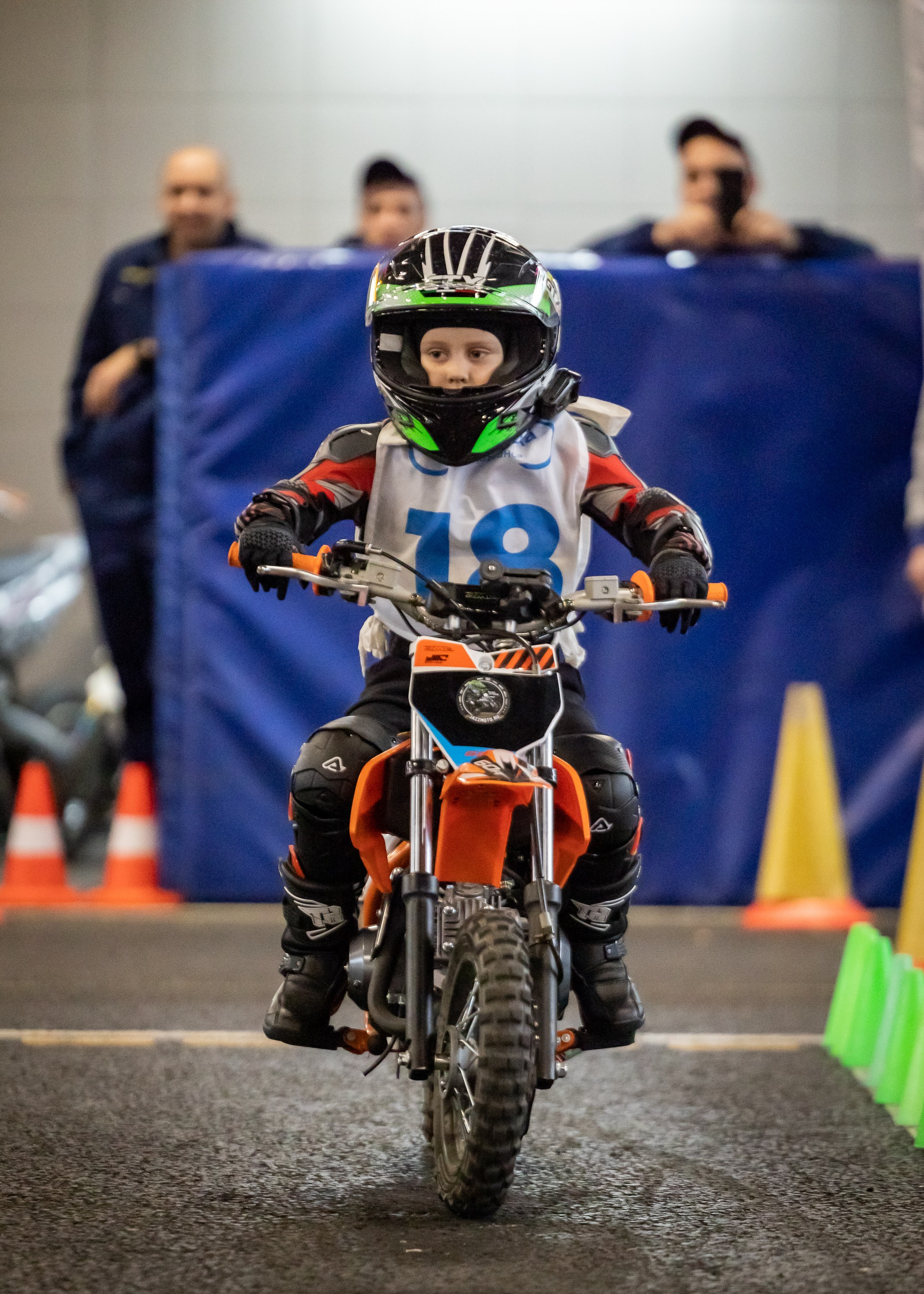 Соревнования в Мотошколе «Мосгортранс». Фотограф Владимир Охрименко