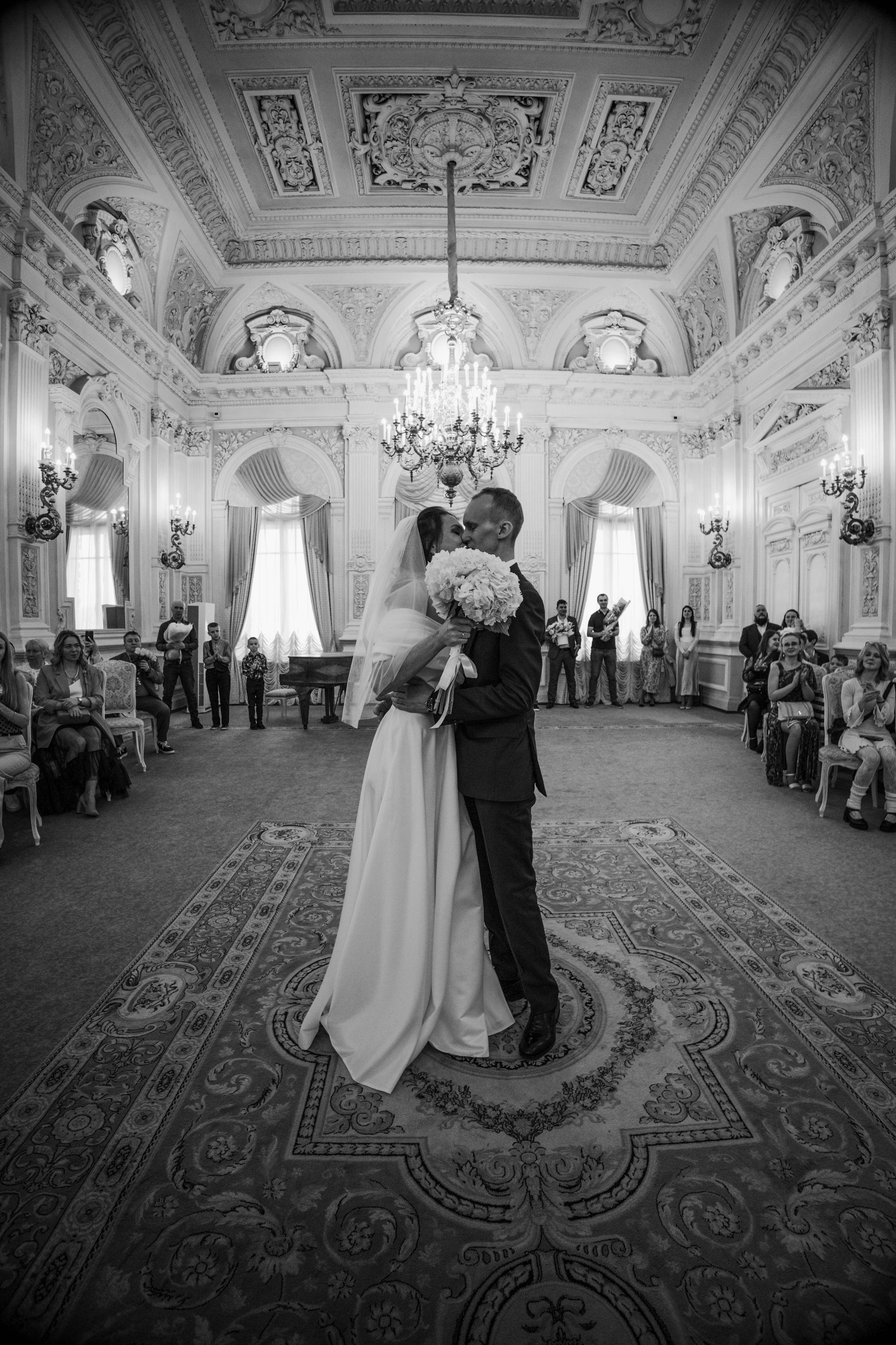 Wedding photographer Saint-Peterburg — живые свадебные фотографии. Pozdnishevkirill