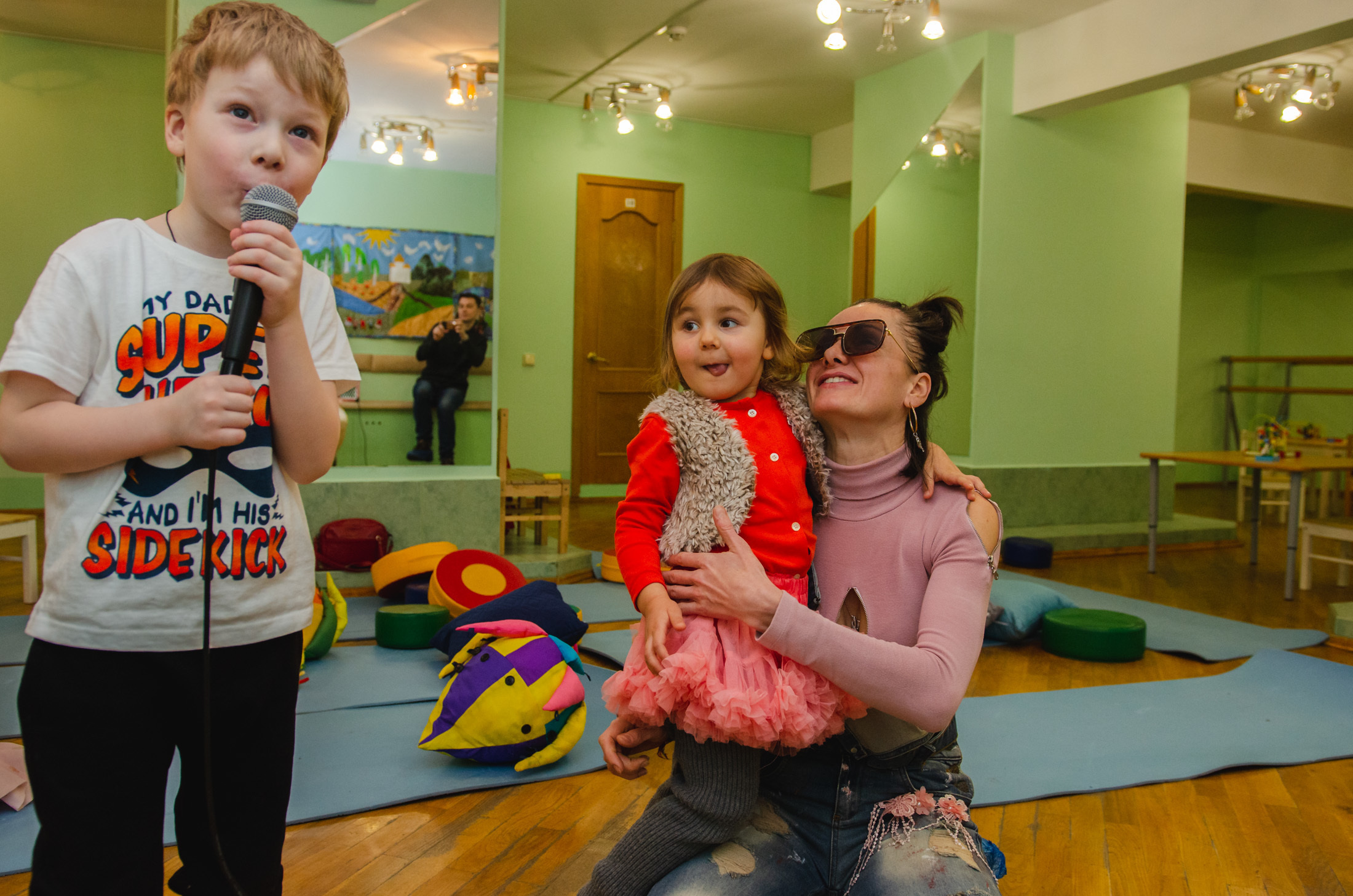 Детский концерт. Annaalyoshicheva.ru детский и семейный лайфстайл Lifestyle фотограф