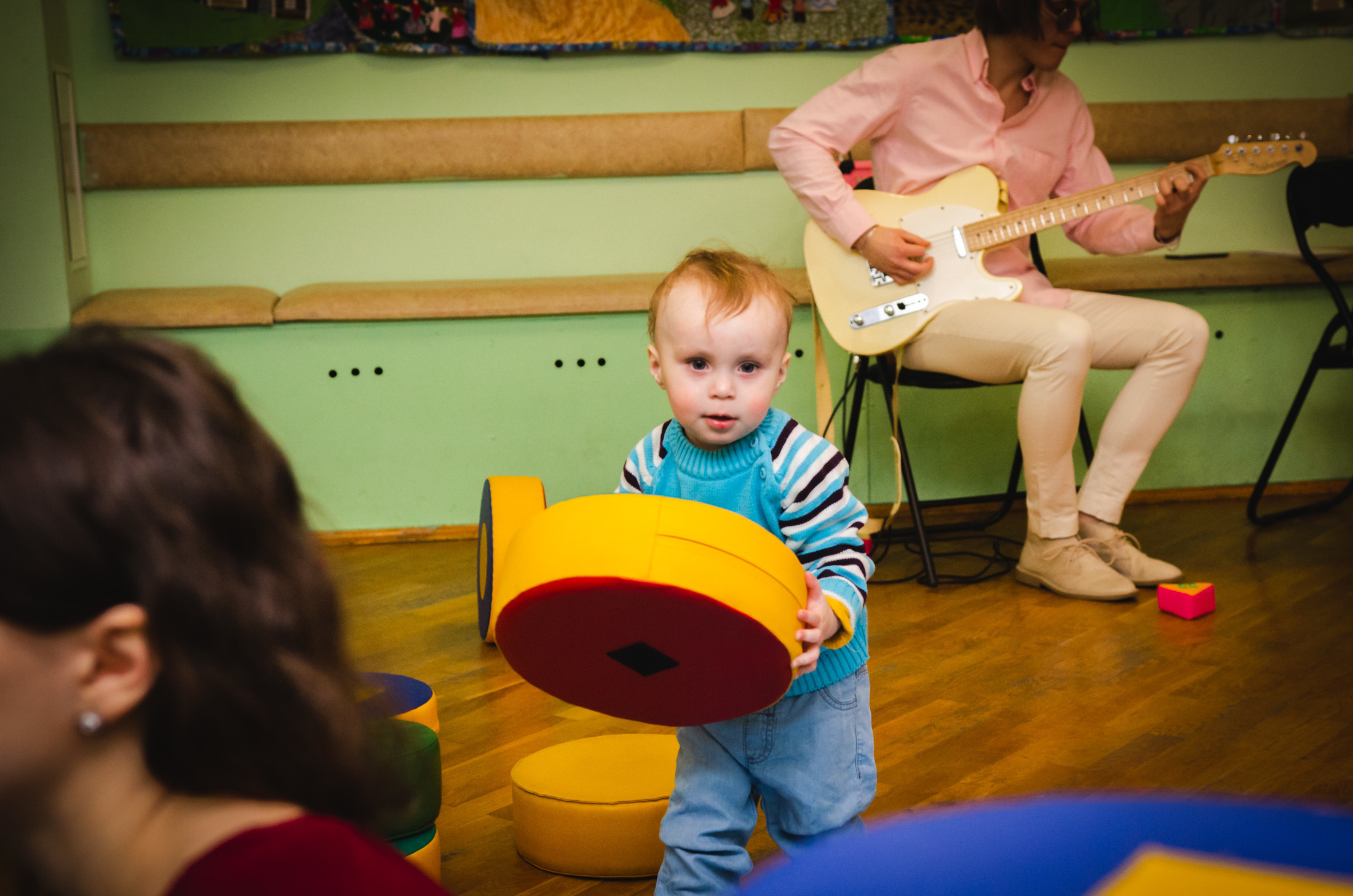 Детский концерт. Annaalyoshicheva.ru детский и семейный лайфстайл Lifestyle фотограф