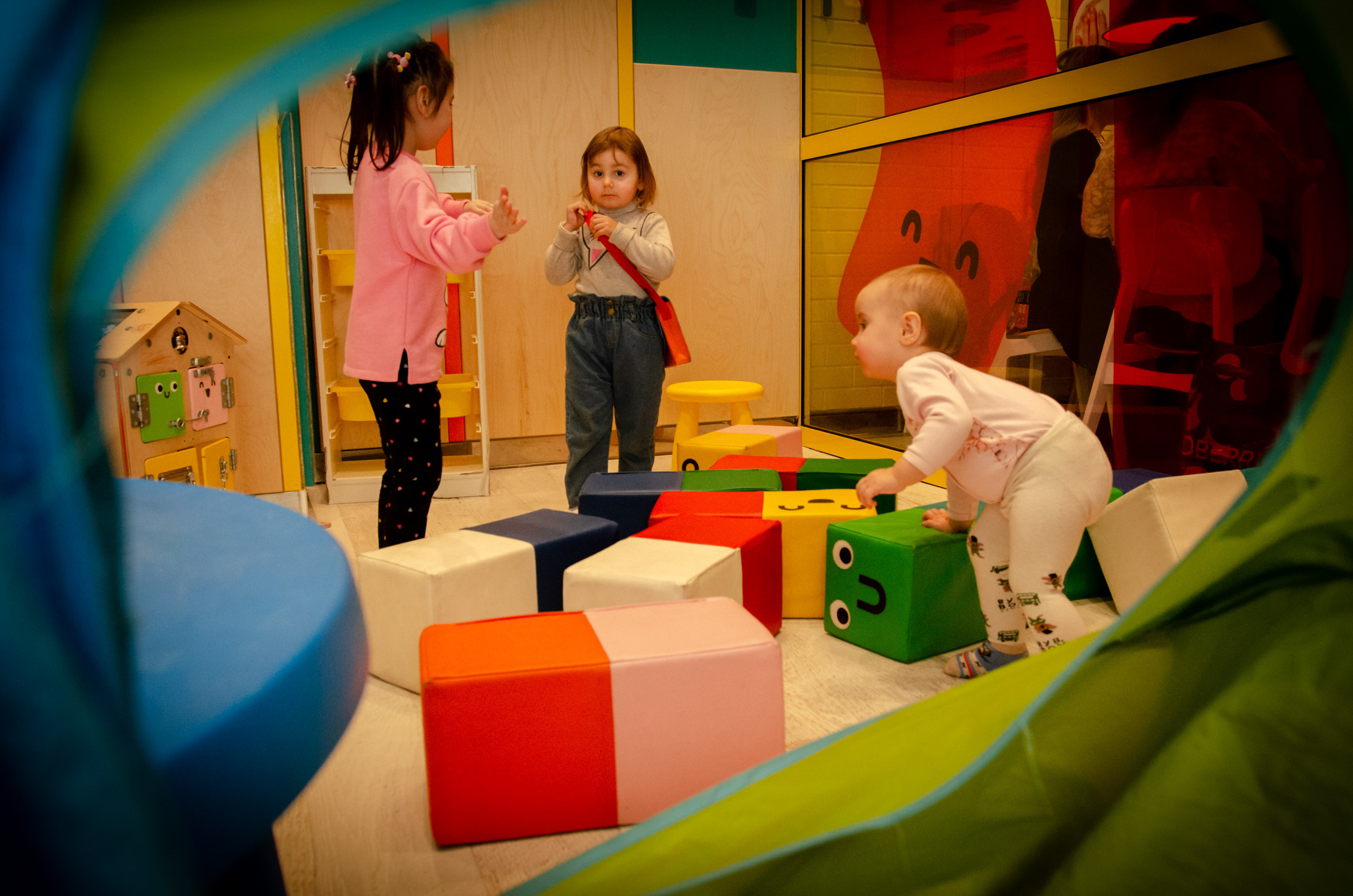 Игротека в ДоДО. Annaalyoshicheva.ru детский и семейный лайфстайл Lifestyle фотограф