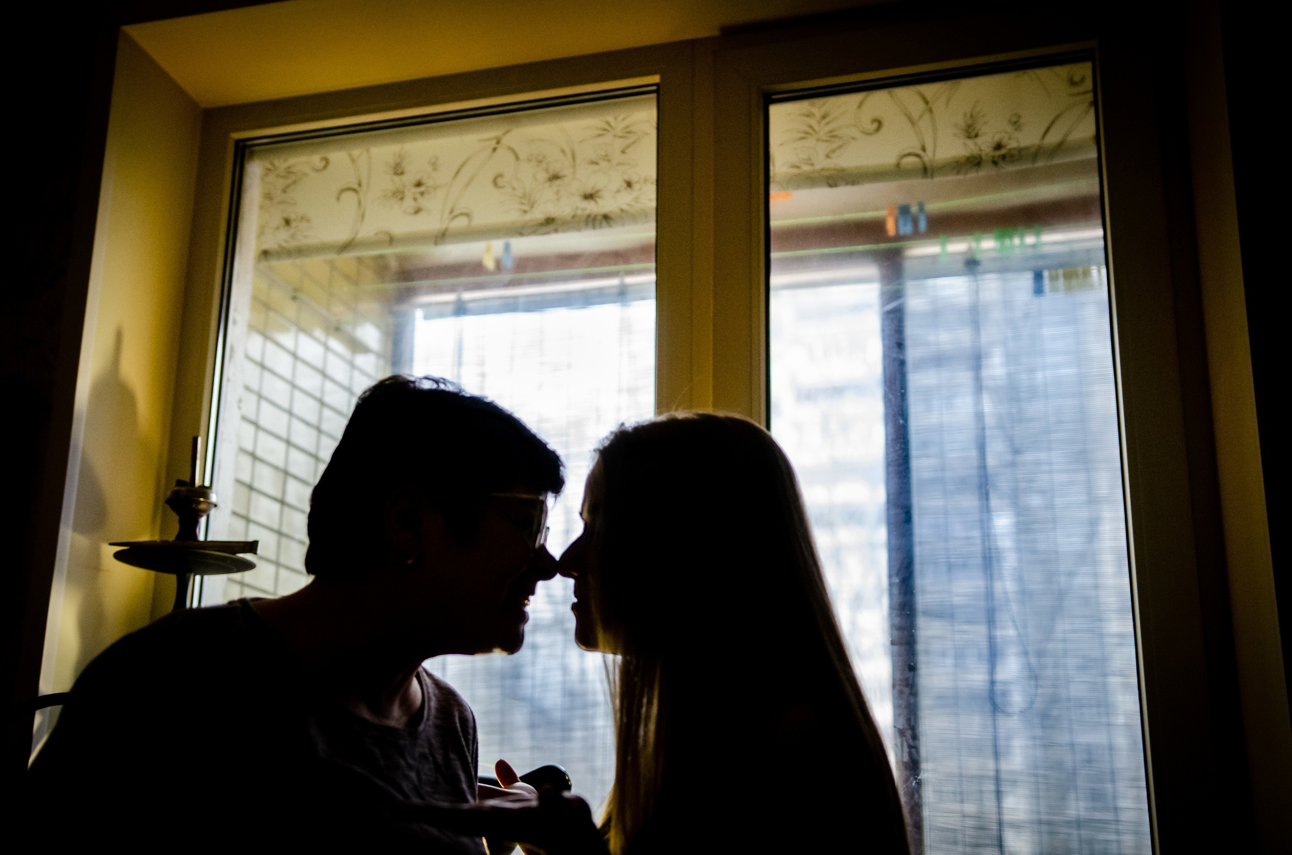 Вероника, мама Ирина, Сиба-ину Тери, Мэйн-кун Лео. Annaalyoshicheva.ru детский и семейный лайфстайл Lifestyle фотограф