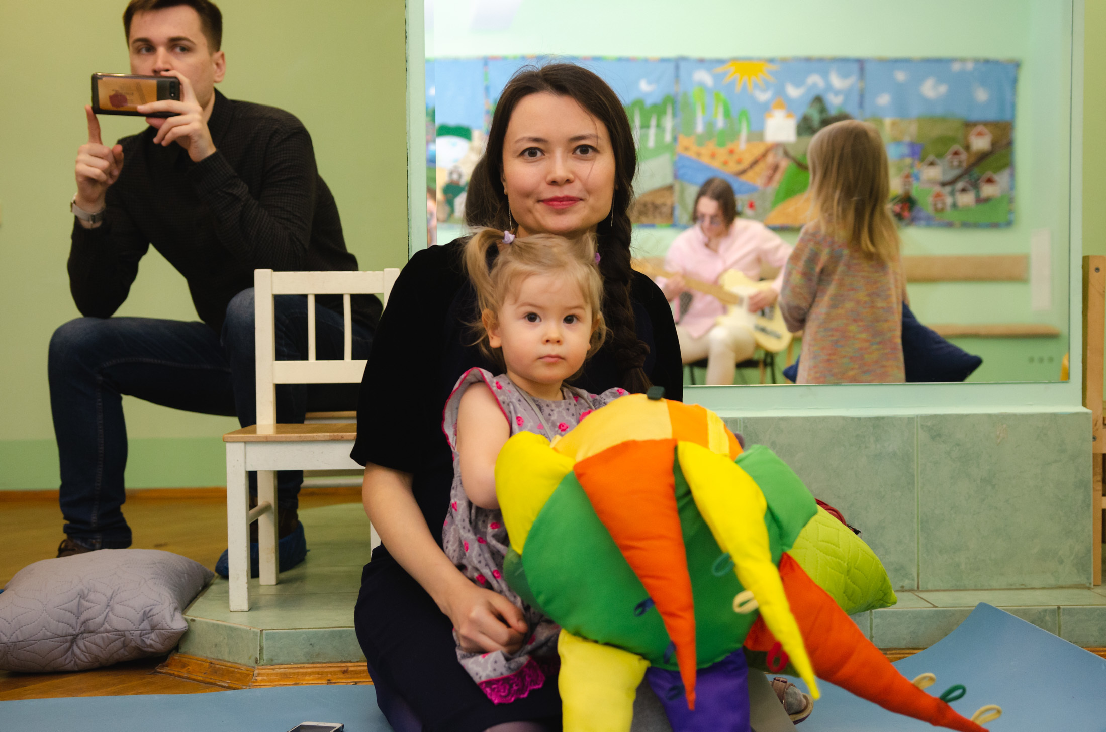 Детский концерт. Annaalyoshicheva.ru детский и семейный лайфстайл Lifestyle фотограф