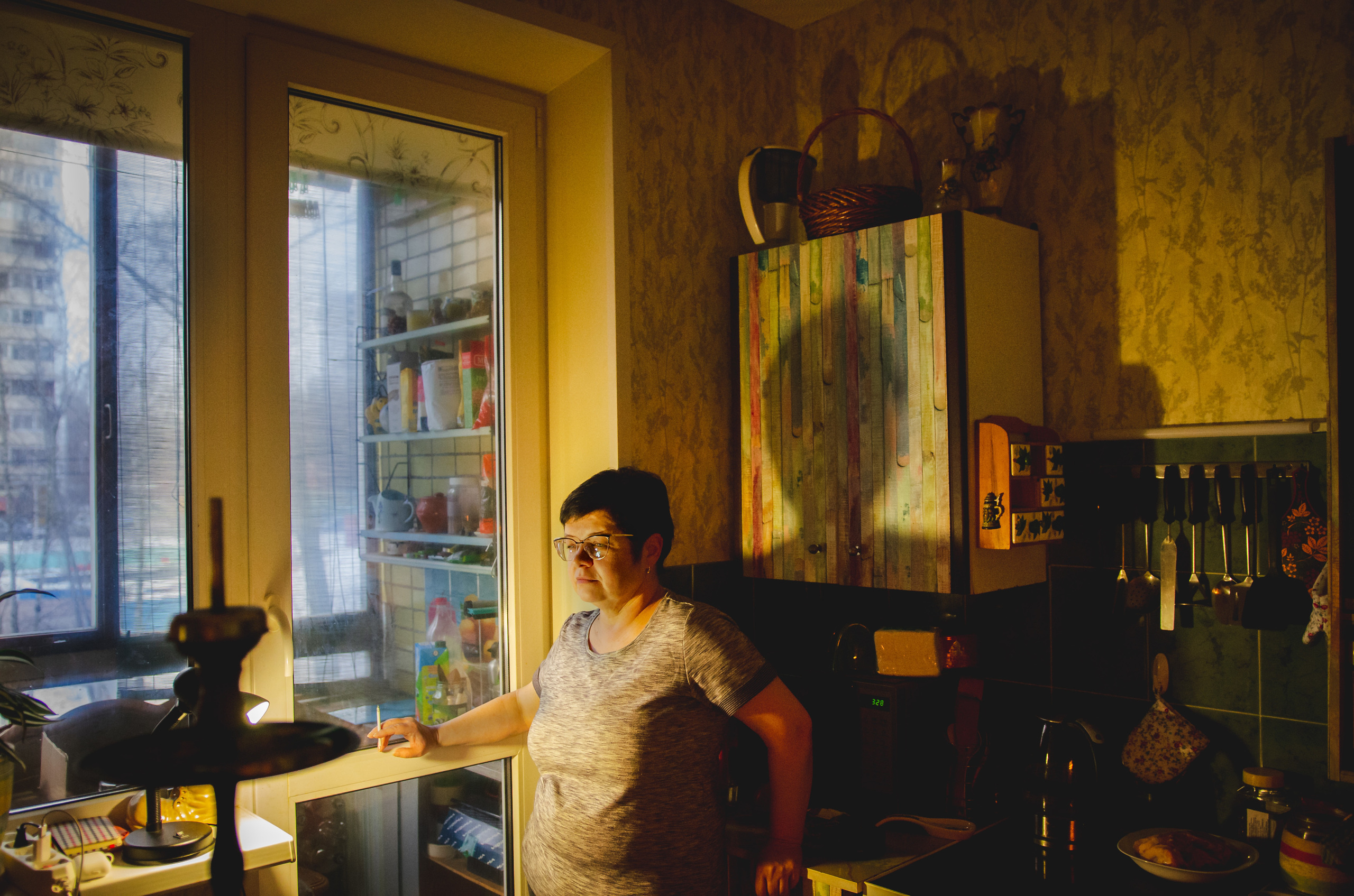 Вероника, мама Ирина, Сиба-ину Тери, Мэйн-кун Лео. Annaalyoshicheva.ru детский и семейный лайфстайл Lifestyle фотограф