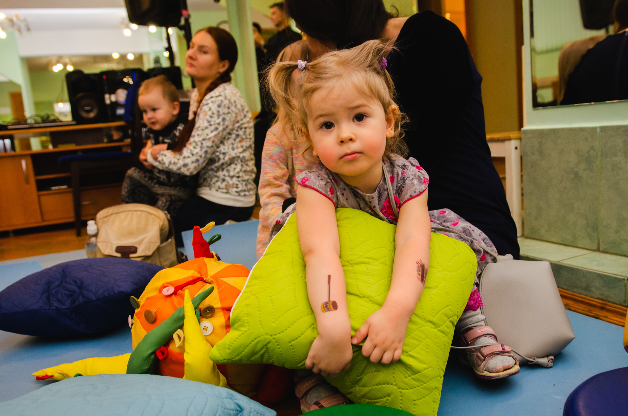 Детский концерт. Annaalyoshicheva.ru детский и семейный лайфстайл Lifestyle фотограф