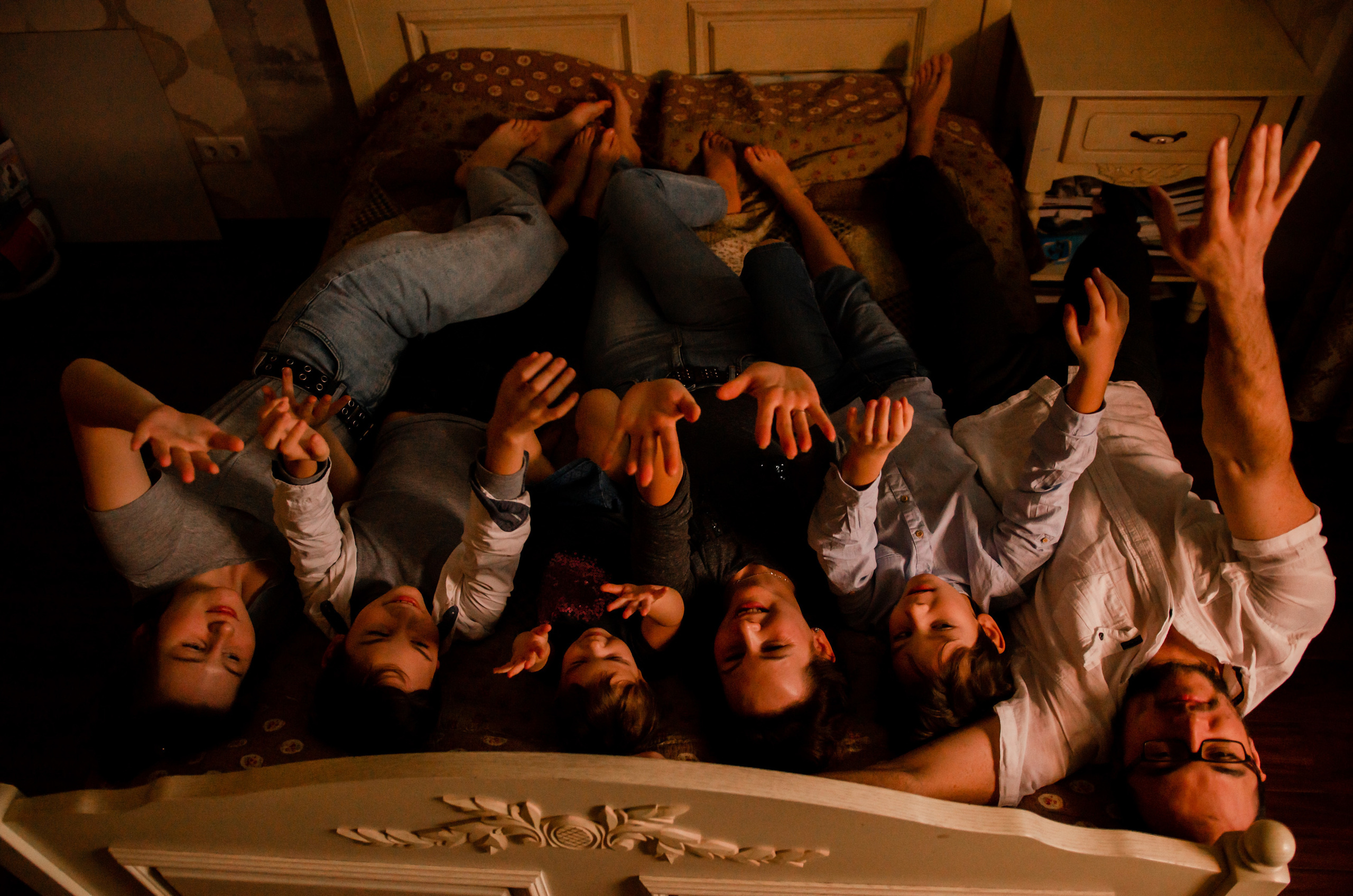 Женя, Денис и Дети: Кристина, Кирилл, Фёдор и Настасья. Annaalyoshicheva.ru детский и семейный лайфстайл Lifestyle фотограф