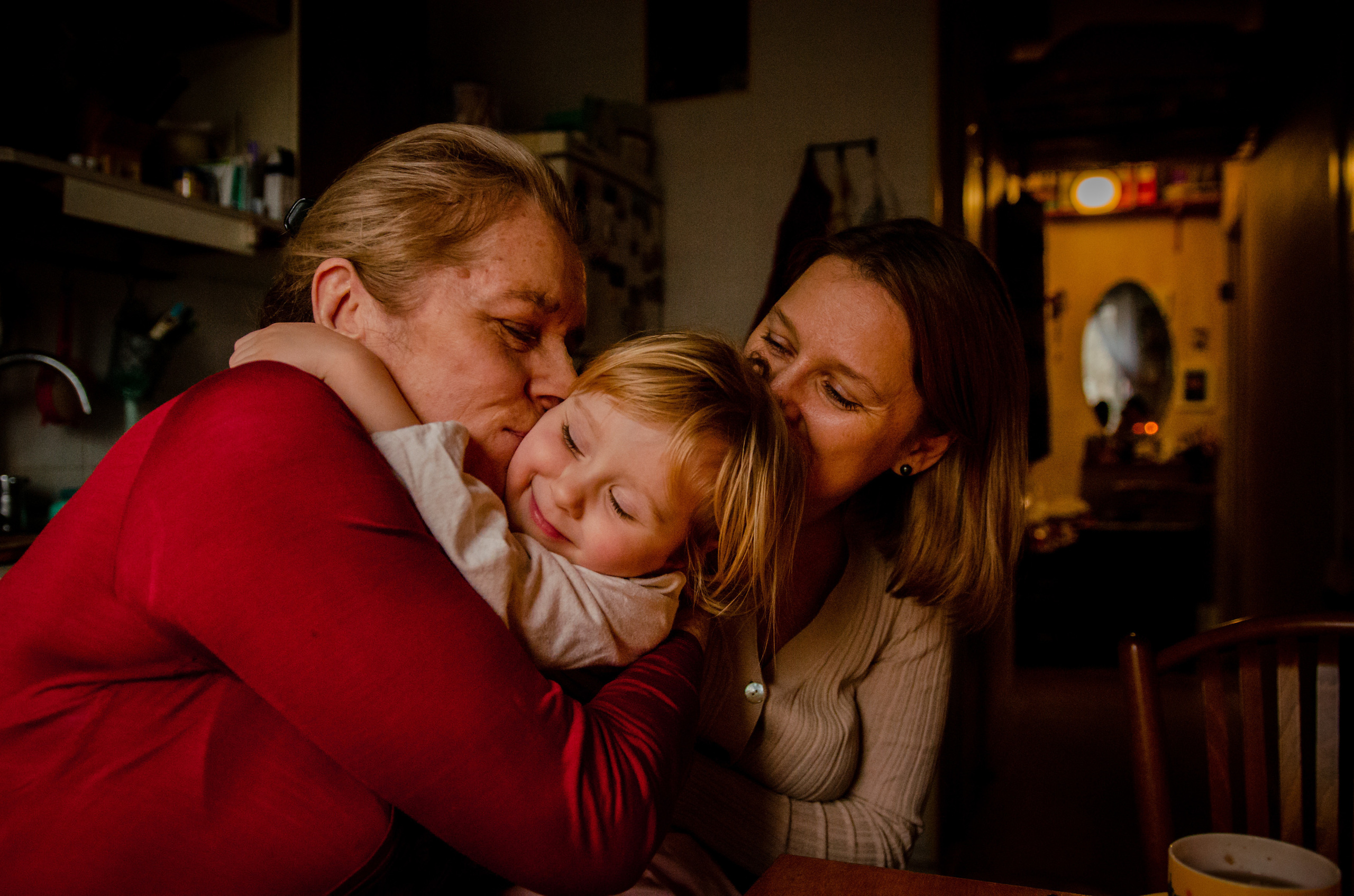 Натусик, Настя, Дима, Татьяна Георгиевна и кот Бежик. Annaalyoshicheva.ru детский и семейный лайфстайл Lifestyle фотограф