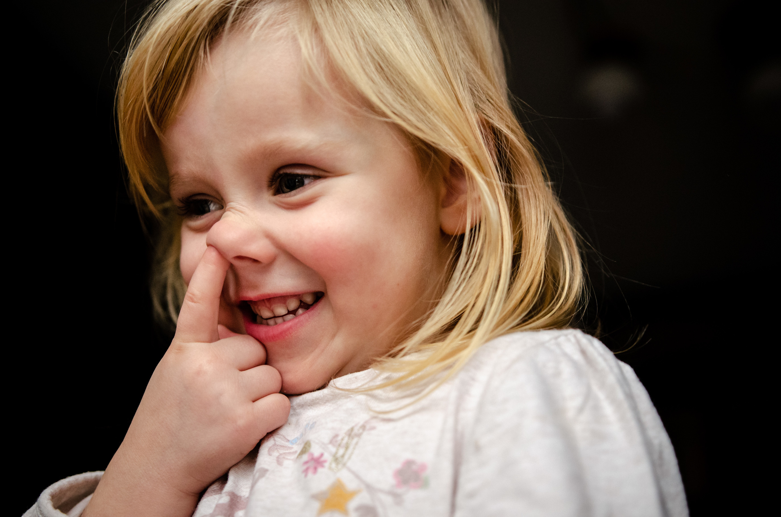 Натусик, Настя, Дима, Татьяна Георгиевна и кот Бежик. Annaalyoshicheva.ru детский и семейный лайфстайл Lifestyle фотограф