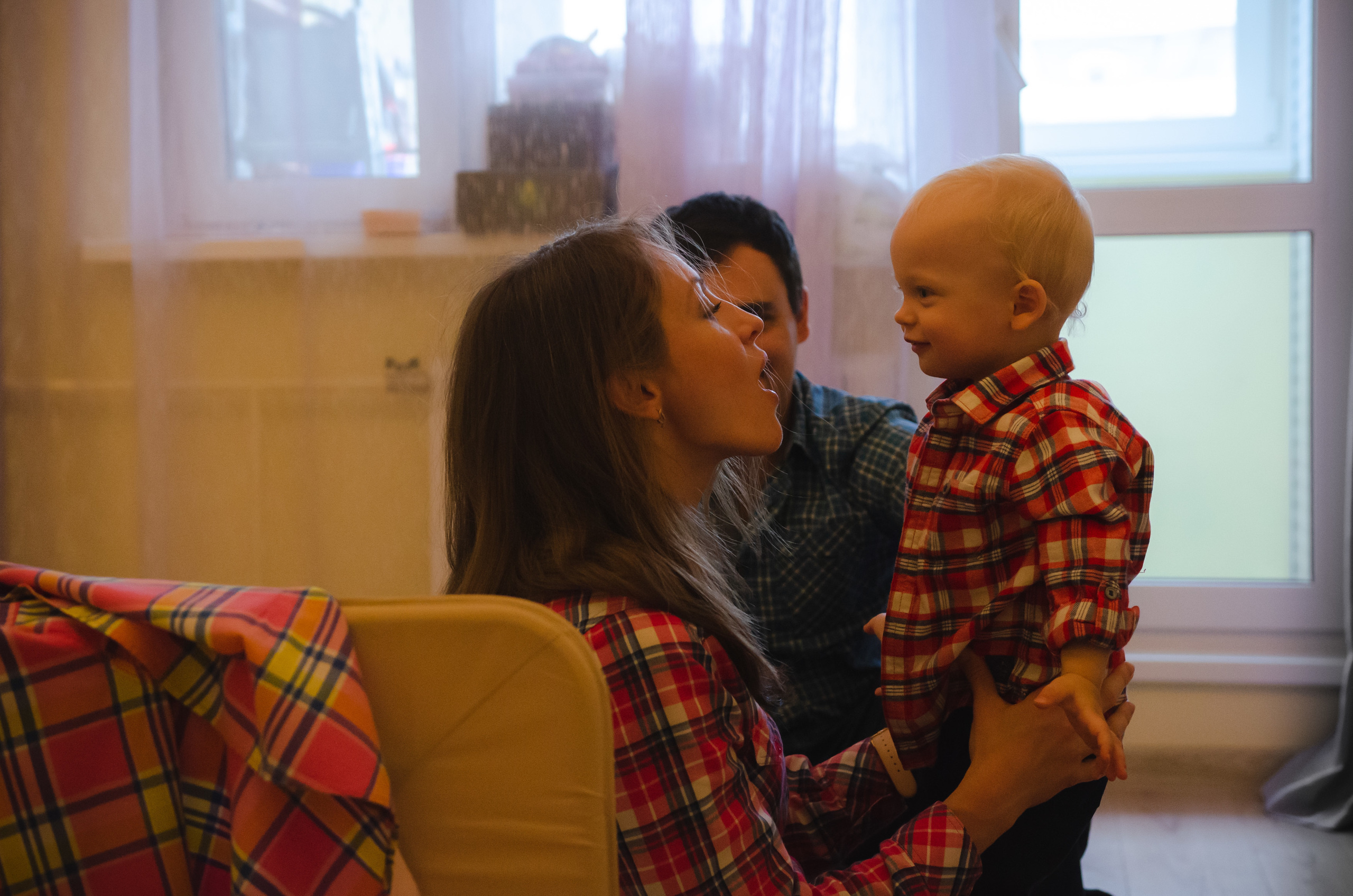 Алёна, Андрей и Кирилл. Annaalyoshicheva.ru детский и семейный лайфстайл Lifestyle фотограф