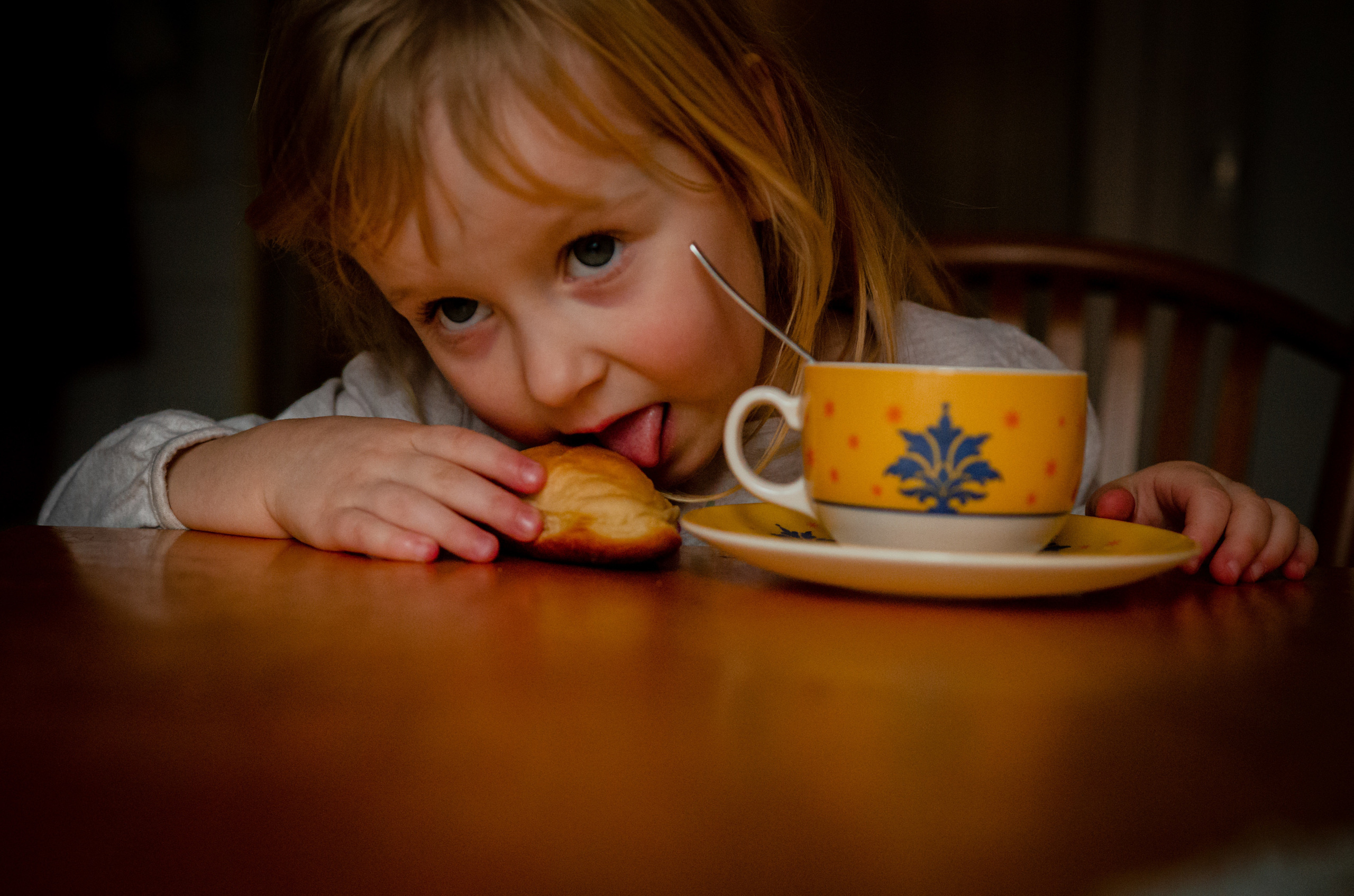 Натусик, Настя, Дима, Татьяна Георгиевна и кот Бежик. Annaalyoshicheva.ru детский и семейный лайфстайл Lifestyle фотограф