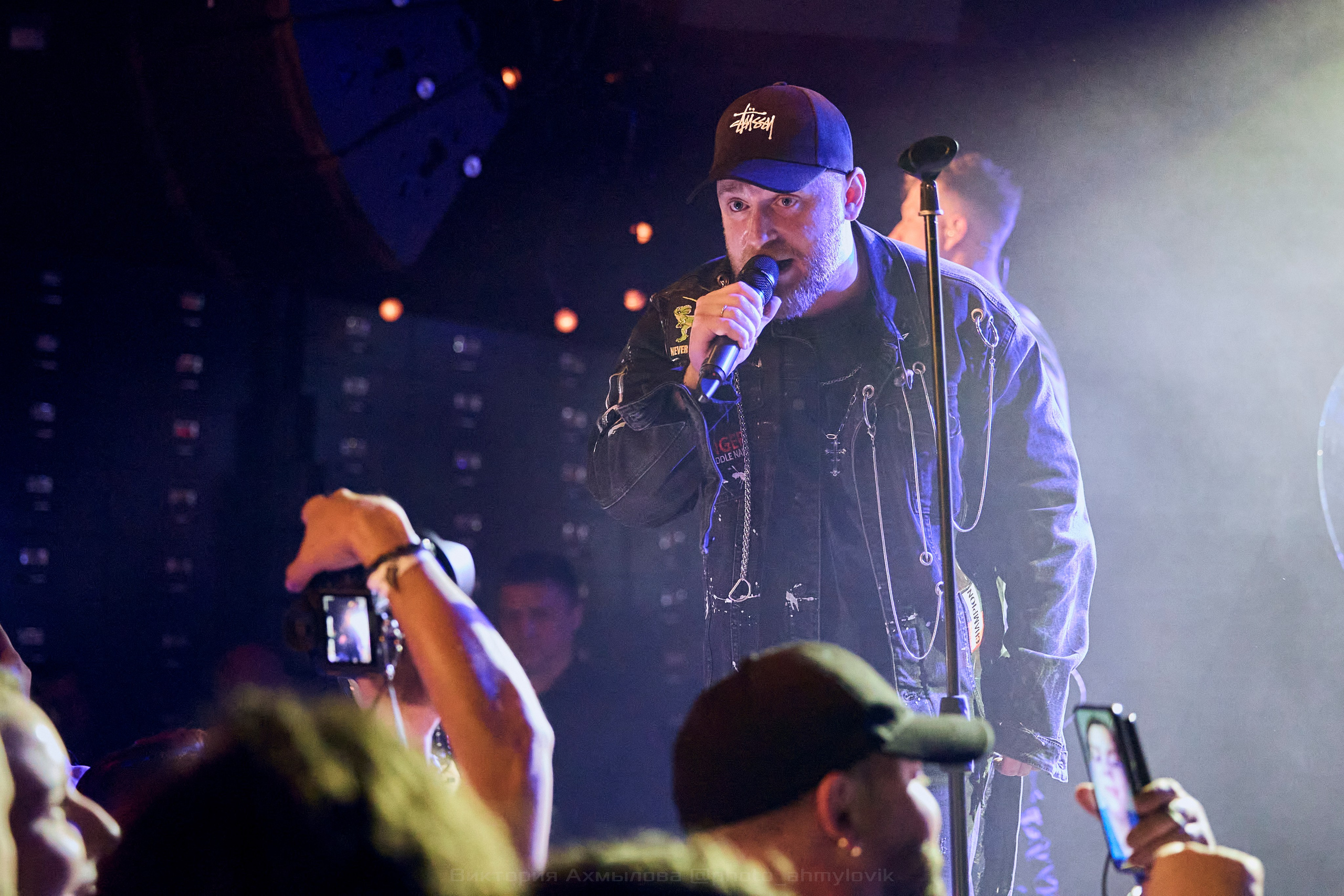 26.06.2024 iOstra 16 Тонн. Виктория Ахмылова. Фотограф в Москве