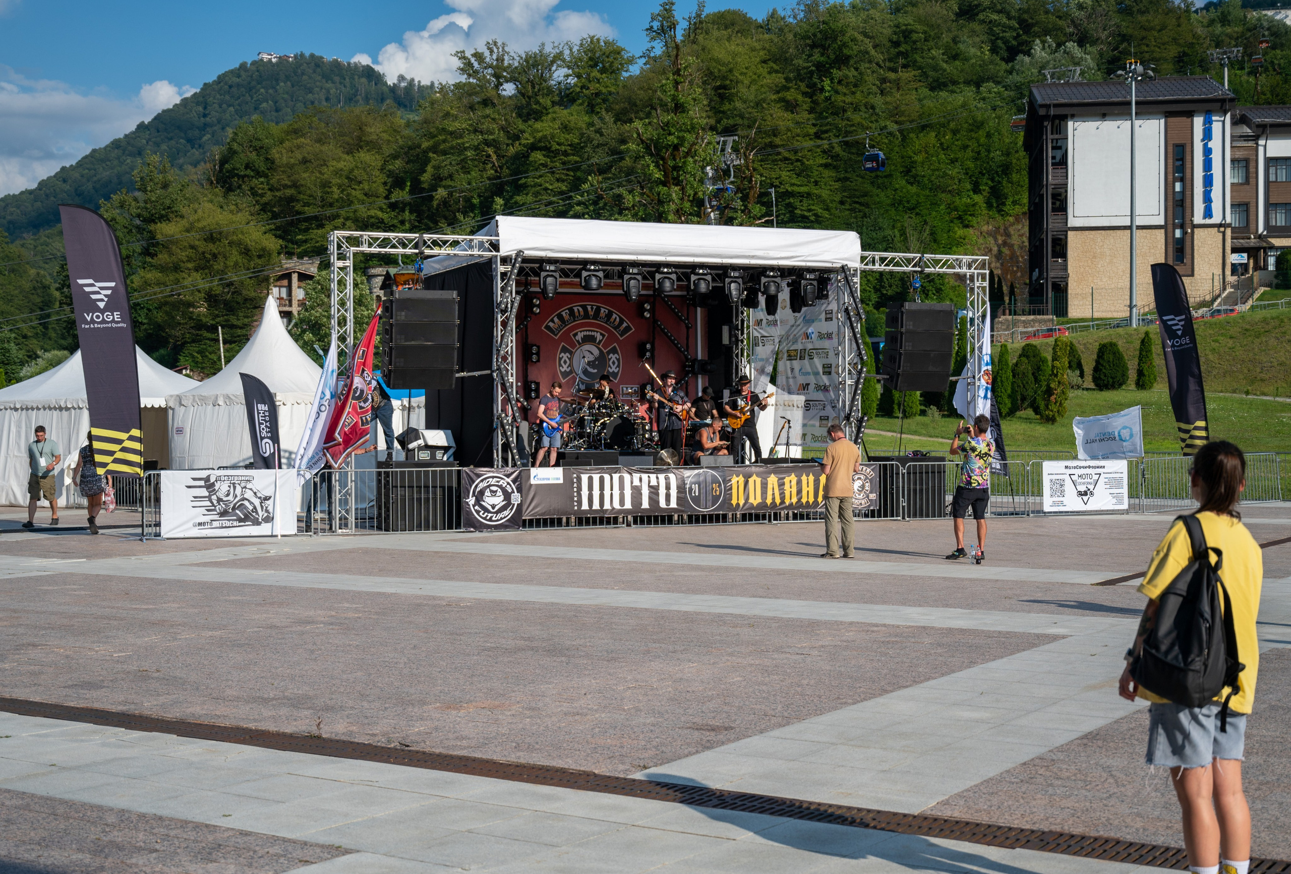 11- ый Ежегодный Байк Фестиваль " Медвежья МОТО ПОЛЯНА». Фотографирую счастливых людей в Сочи