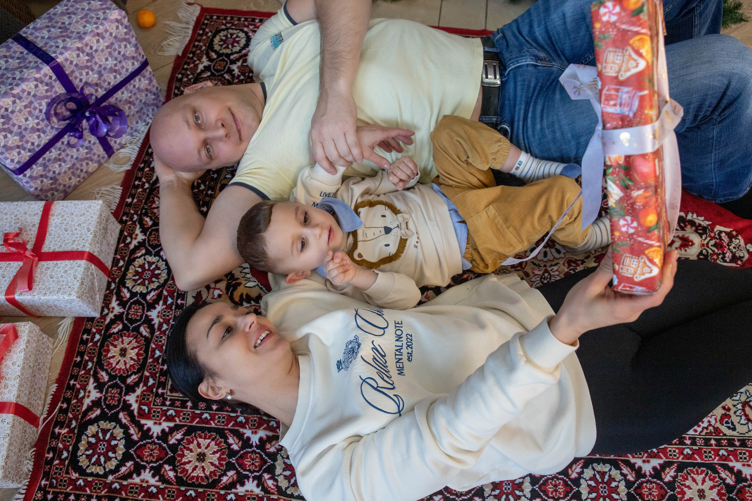 Новогодняя. Дёма и родители. Фотограф Лапочкина Татьяна