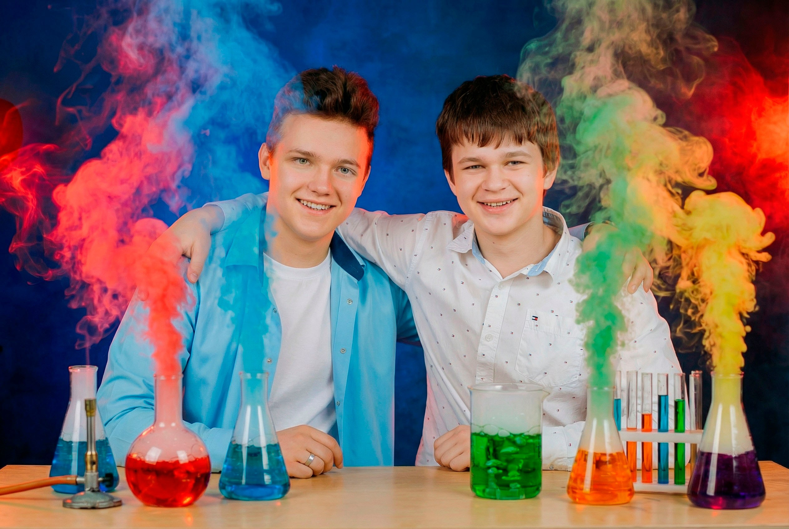 Школьные фотопроекты под ключ. Школьный фотограф в Челябинске. Выпускные фотоальбомы