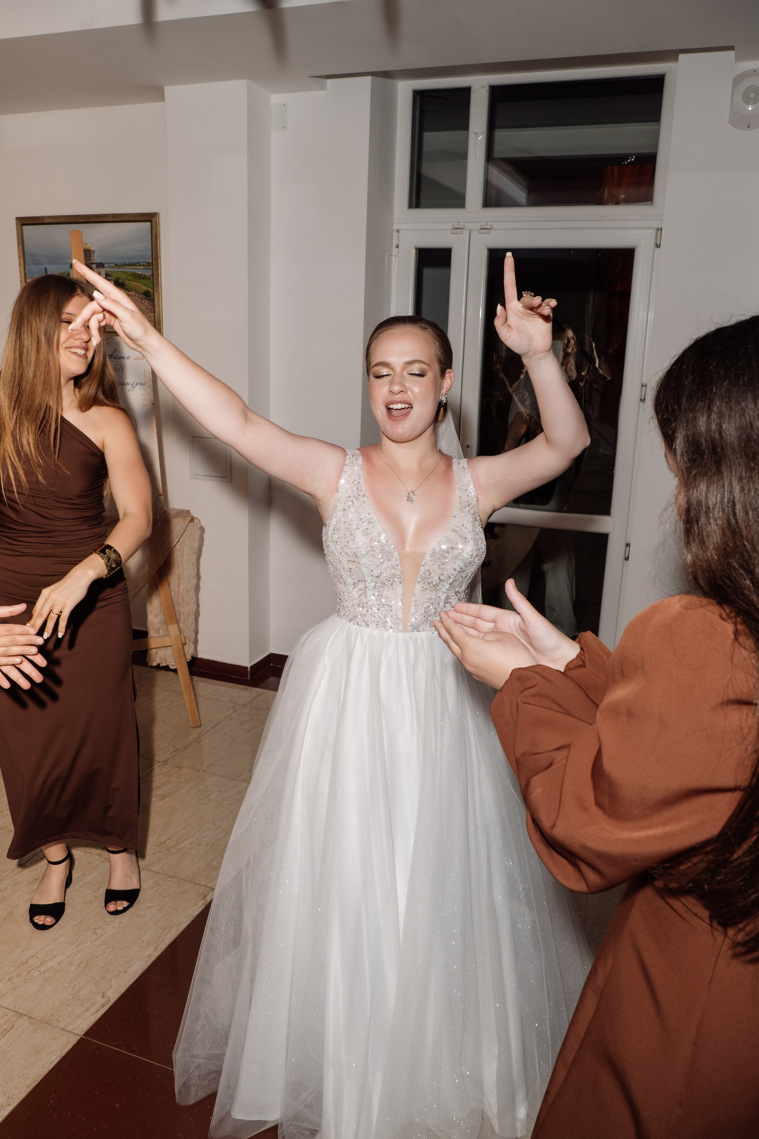 Свадебная фотосессия - выездная регистрация и банкет. Крым. Профессиональная фотосъемка в Крыму. Натуральные эмоции и живые кадры. Забронируйте дату прямо сейчас!