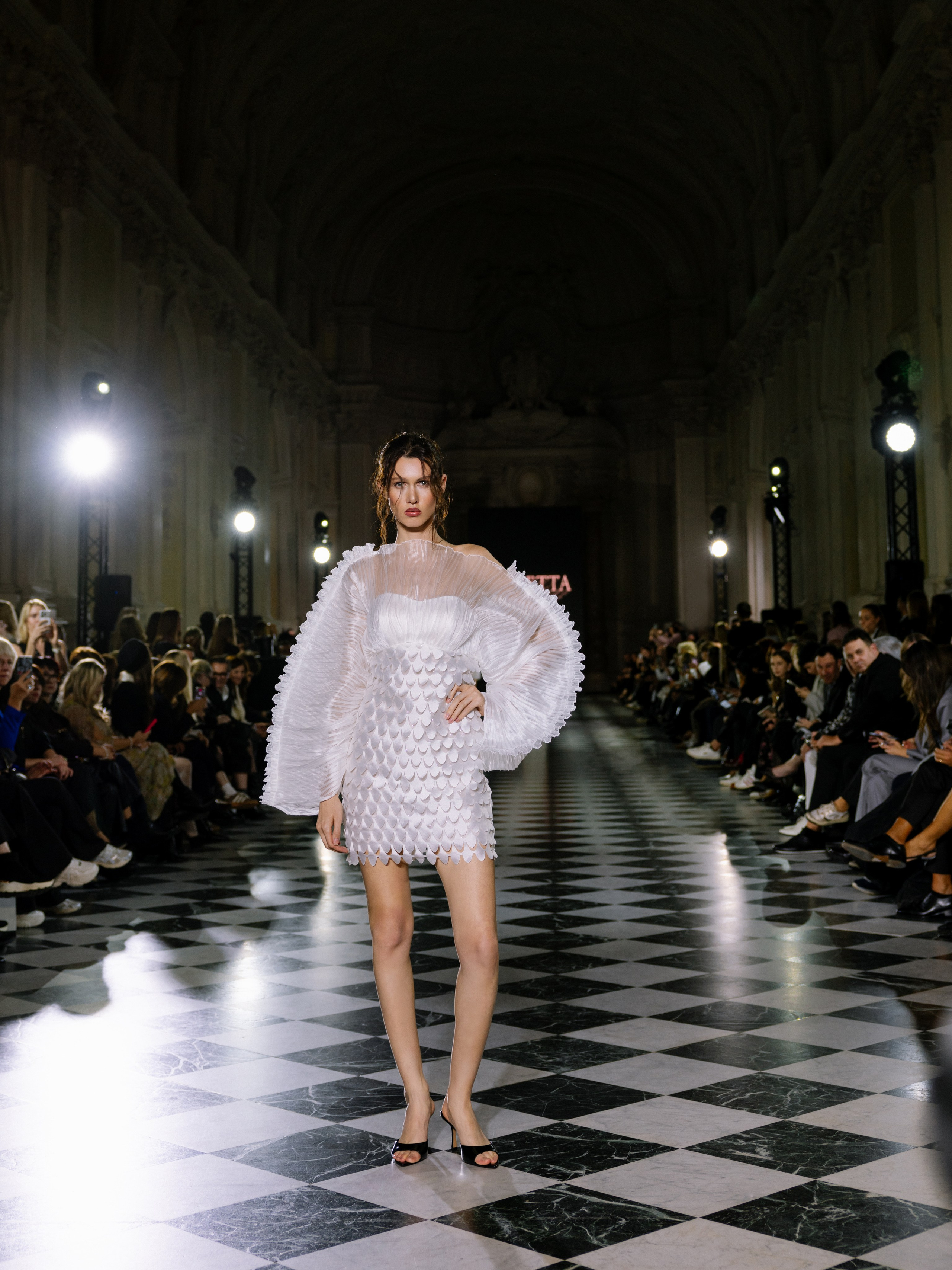 Fashion Show White Wedding platform 2025. Photographer & Videographer in Barcelona