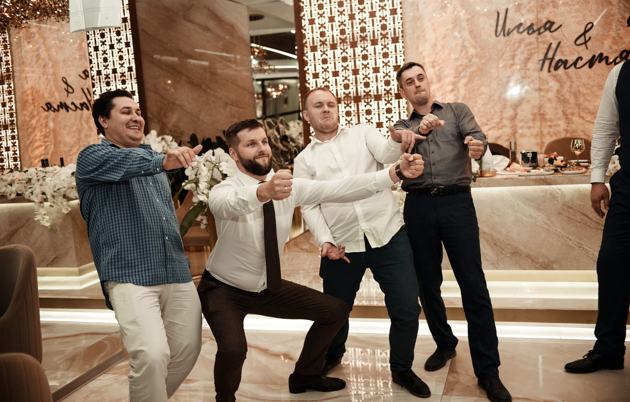 Свадебный день Ильи и Насти. Свадебный, семейный, детский, контент фотограф в Омске Максим Ильин