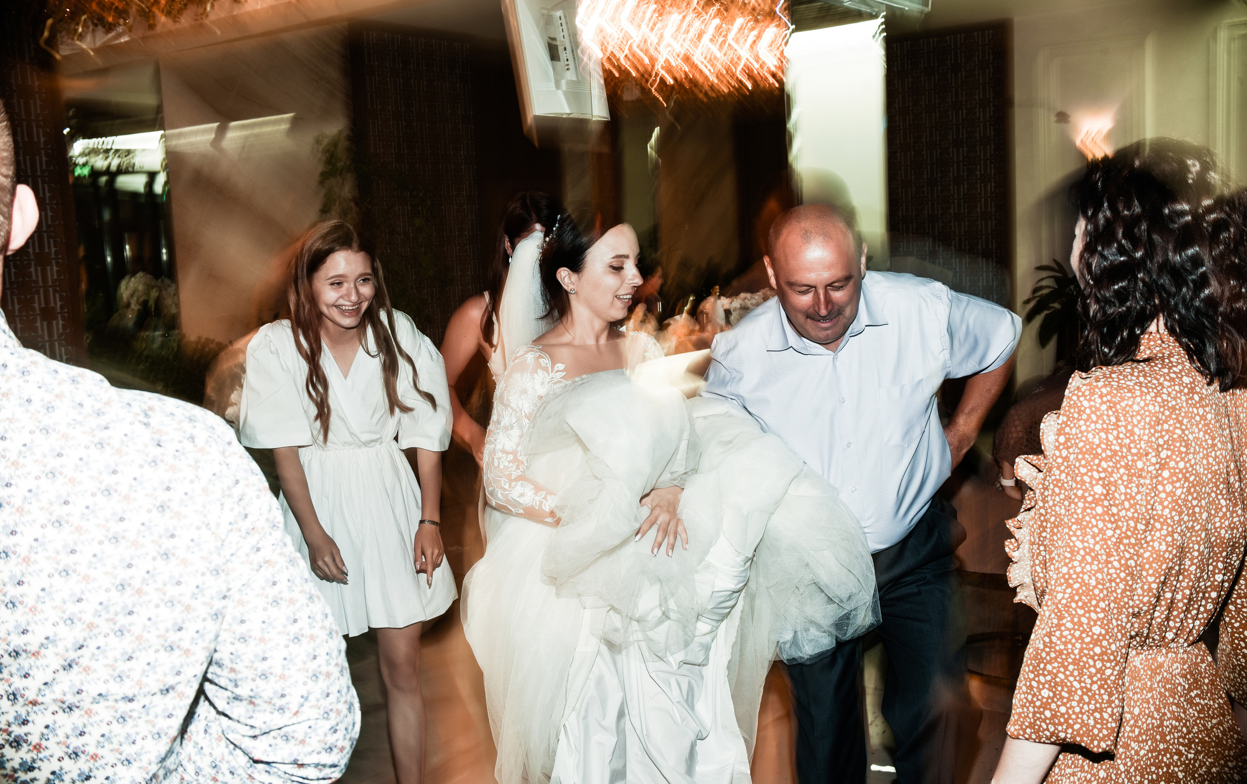 Свадебный день Ильи и Насти. Свадебный, семейный, детский, контент фотограф в Омске Максим Ильин