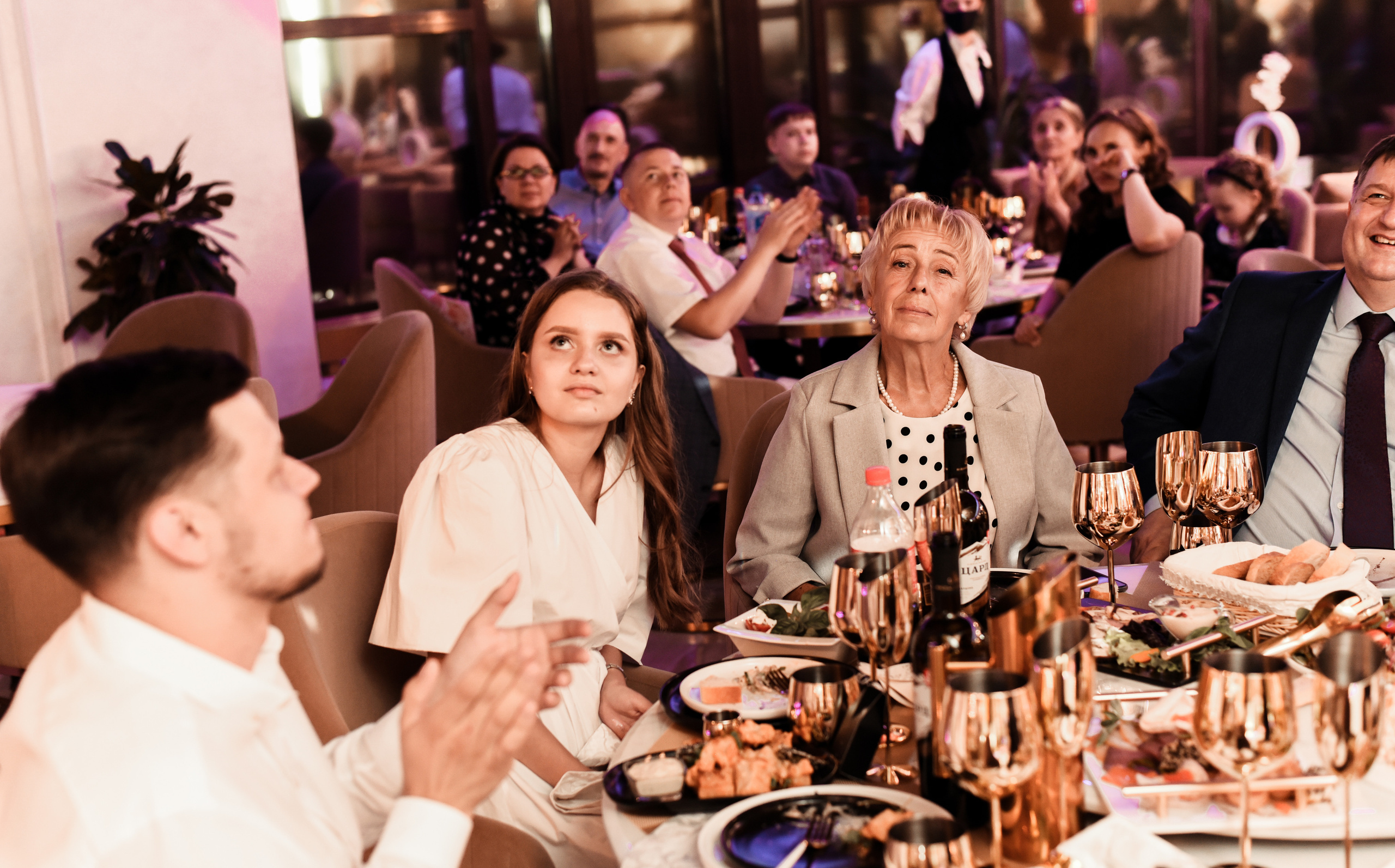 Свадебный день Ильи и Насти. Свадебный, семейный, детский, контент фотограф в Омске Максим Ильин