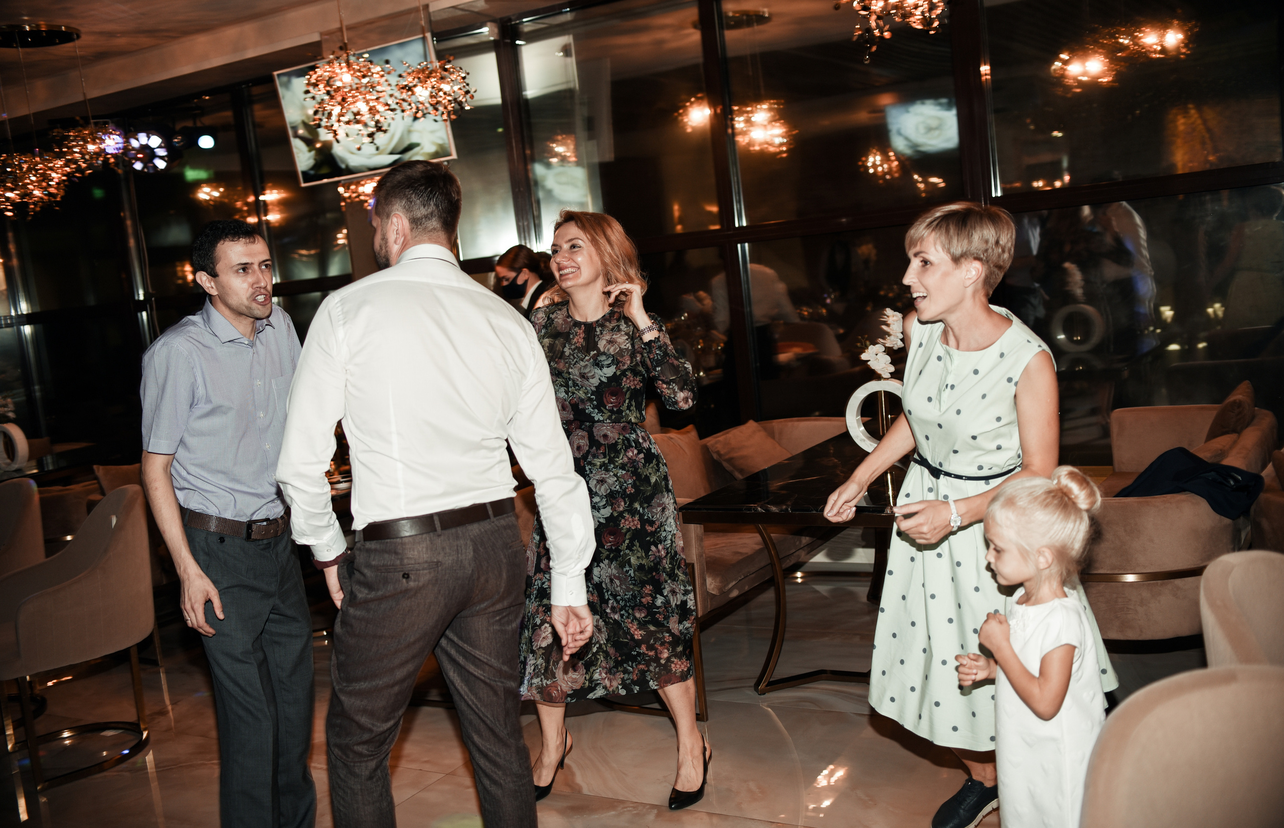 Свадебный день Ильи и Насти. Свадебный, семейный, детский, контент фотограф в Омске Максим Ильин