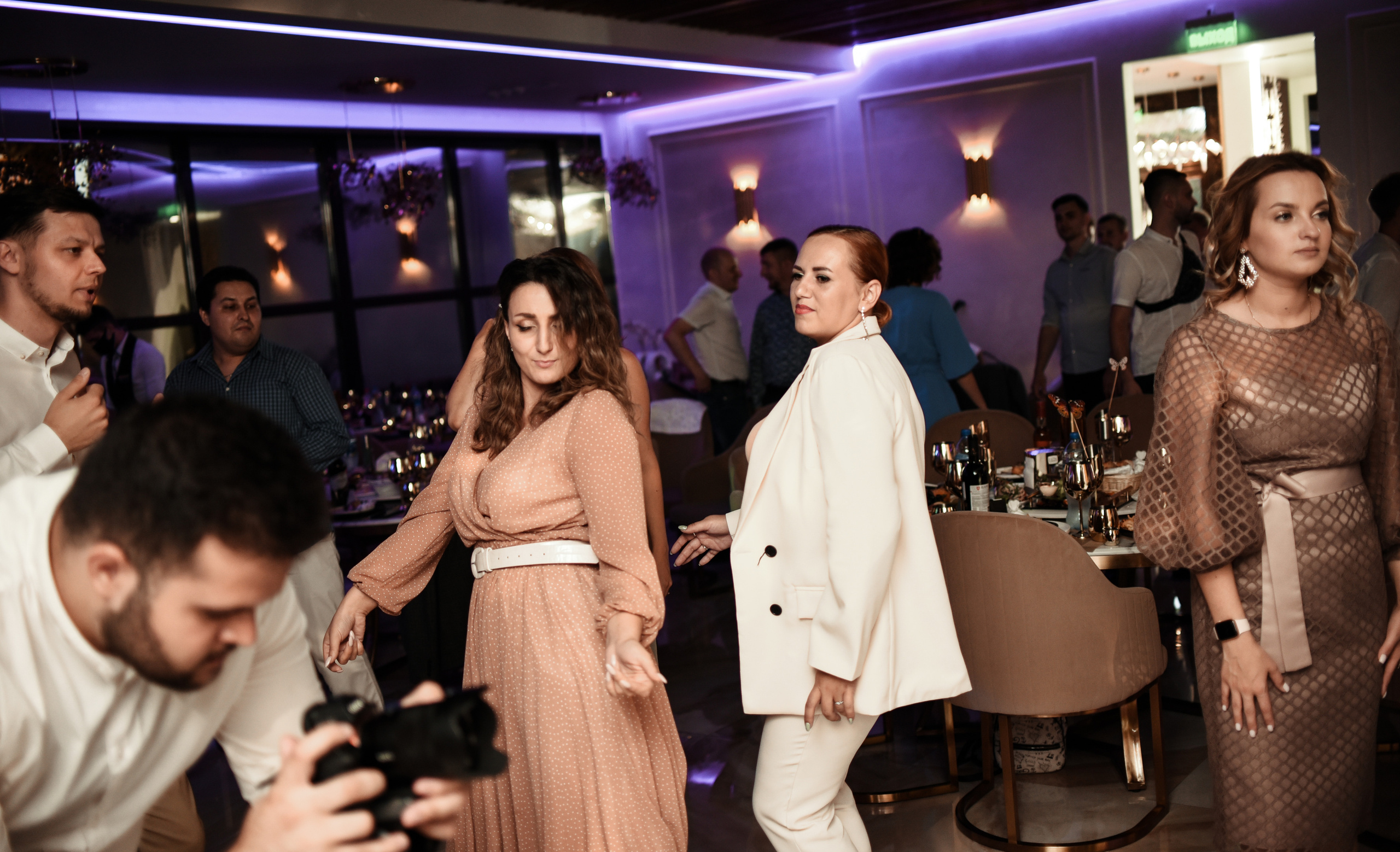 Свадебный день Ильи и Насти. Свадебный, семейный, детский, контент фотограф в Омске Максим Ильин