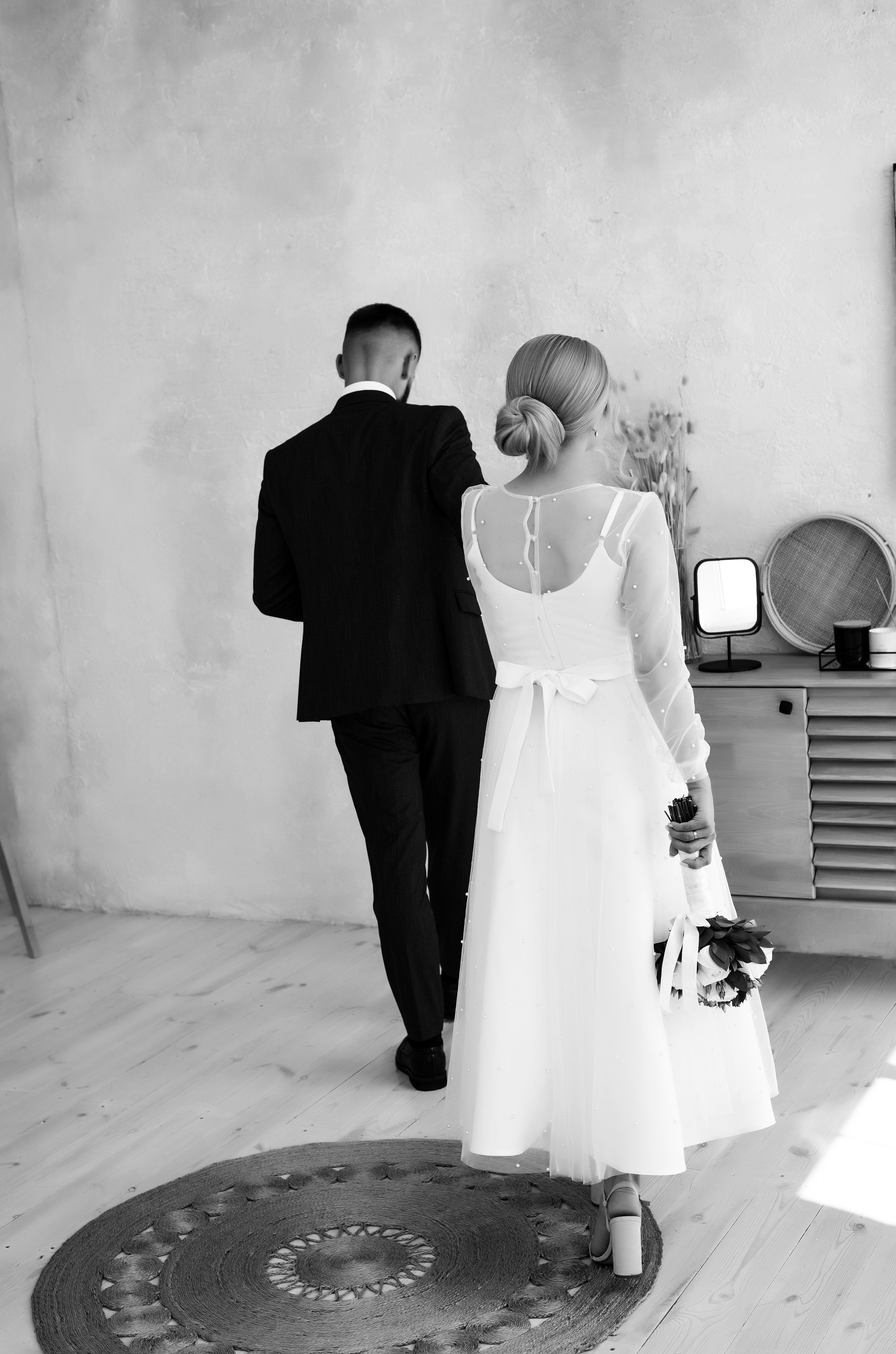 Небольшая чб серия со свадьбы Алесея и Полины. Свадебный, семейный, детский, контент фотограф в Омске Максим Ильин