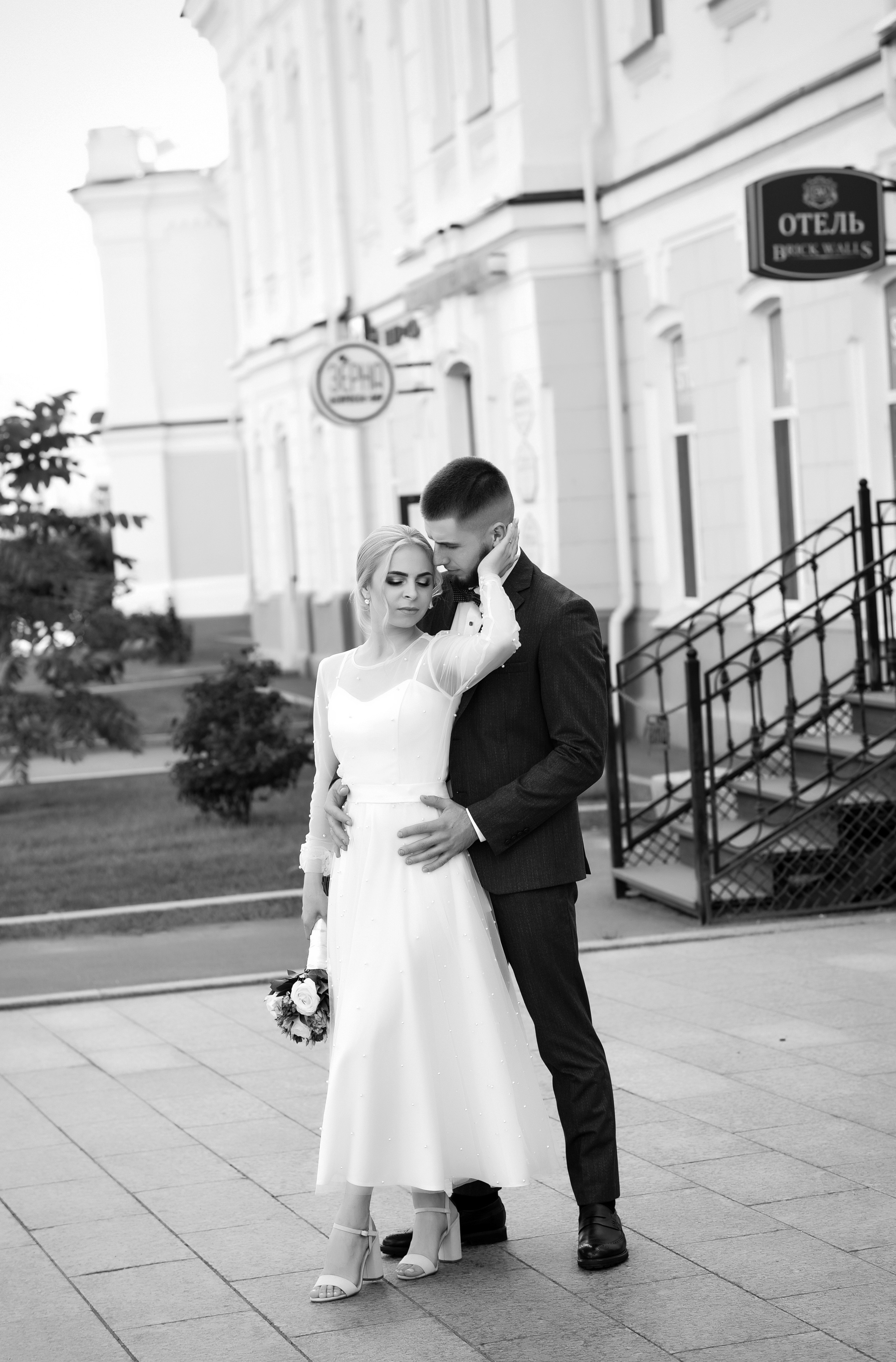 Небольшая чб серия со свадьбы Алесея и Полины. Свадебный, семейный, детский, контент фотограф в Омске Максим Ильин