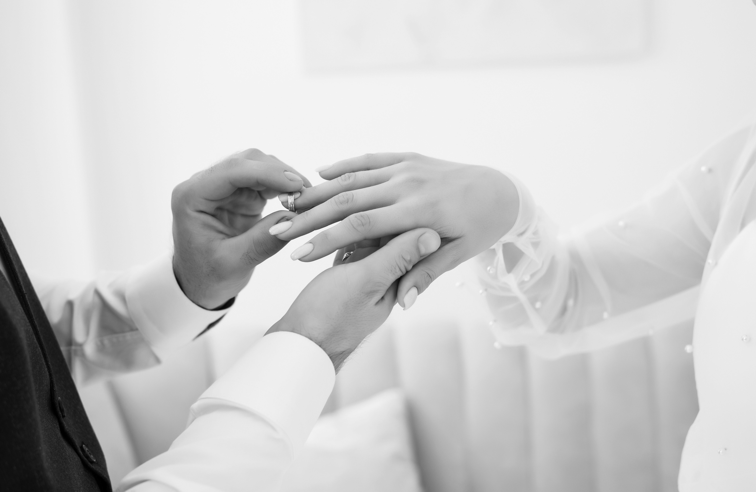 Небольшая чб серия со свадьбы Алесея и Полины. Свадебный, семейный, детский, контент фотограф в Омске Максим Ильин