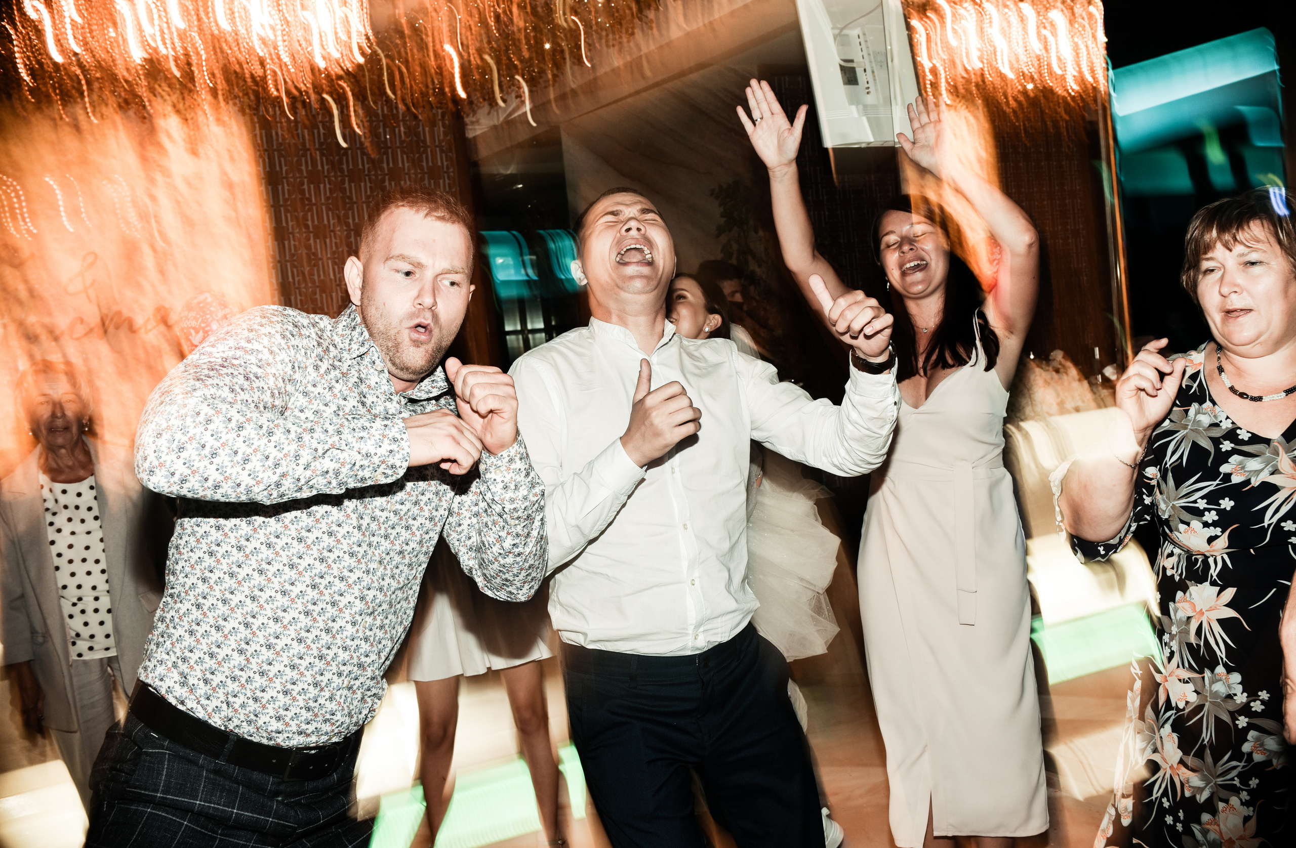 Свадебный день Ильи и Насти. Свадебный, семейный, детский, контент фотограф в Омске Максим Ильин